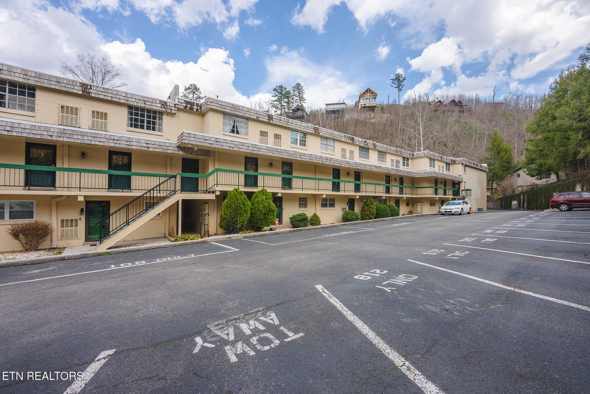 260 Roaring Fork Road Gatlinburg TN 37738