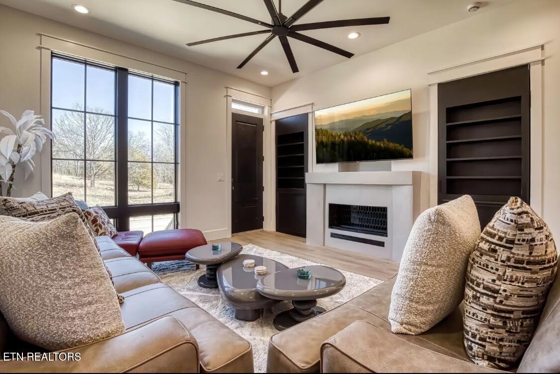 208 Granite Drive Sevierville TN 37876