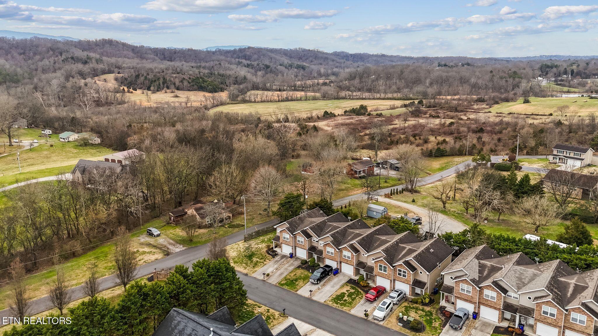 1003 Woullard Way Sevierville TN 37876