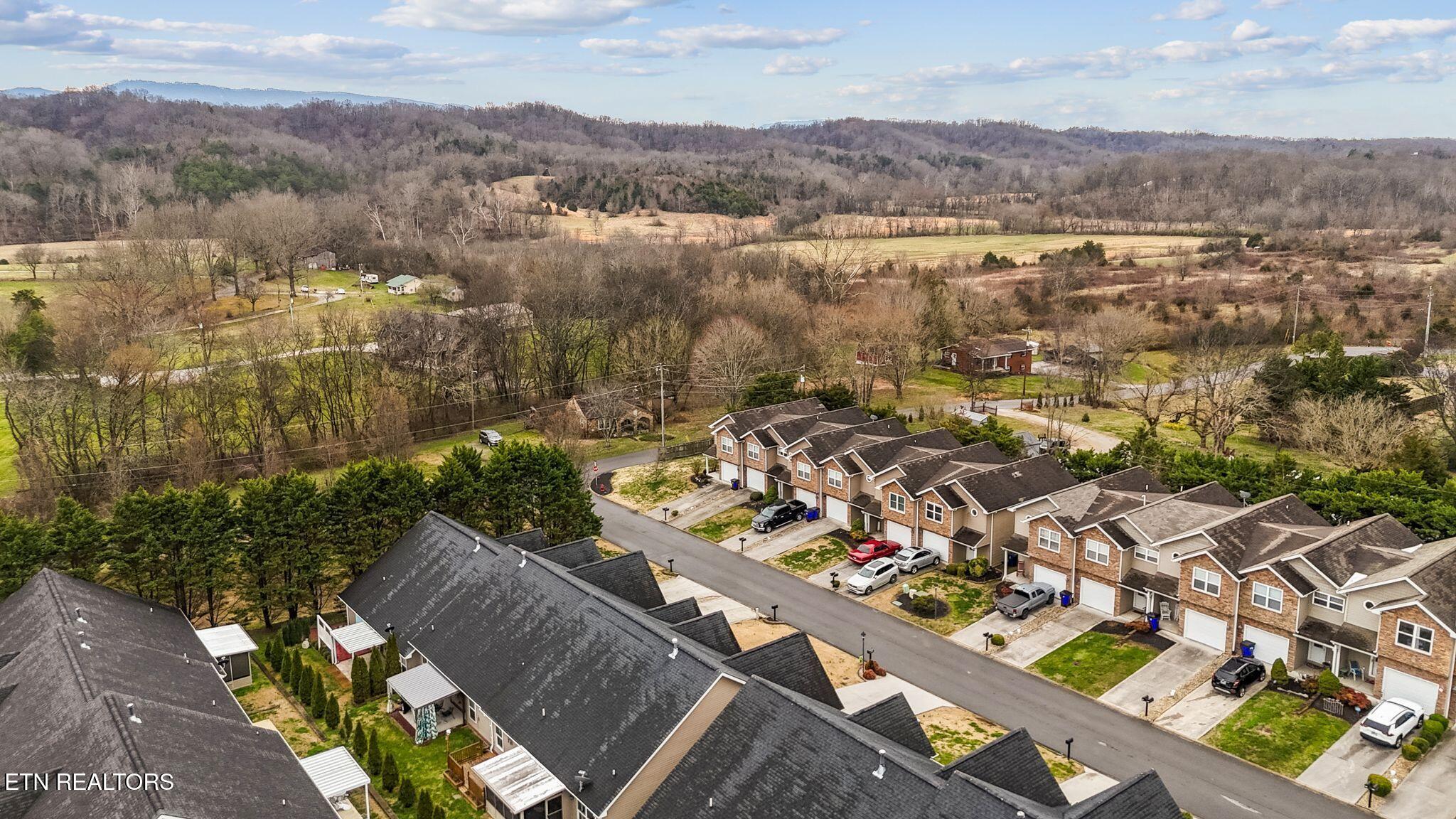 1003 Woullard Way Sevierville TN 37876