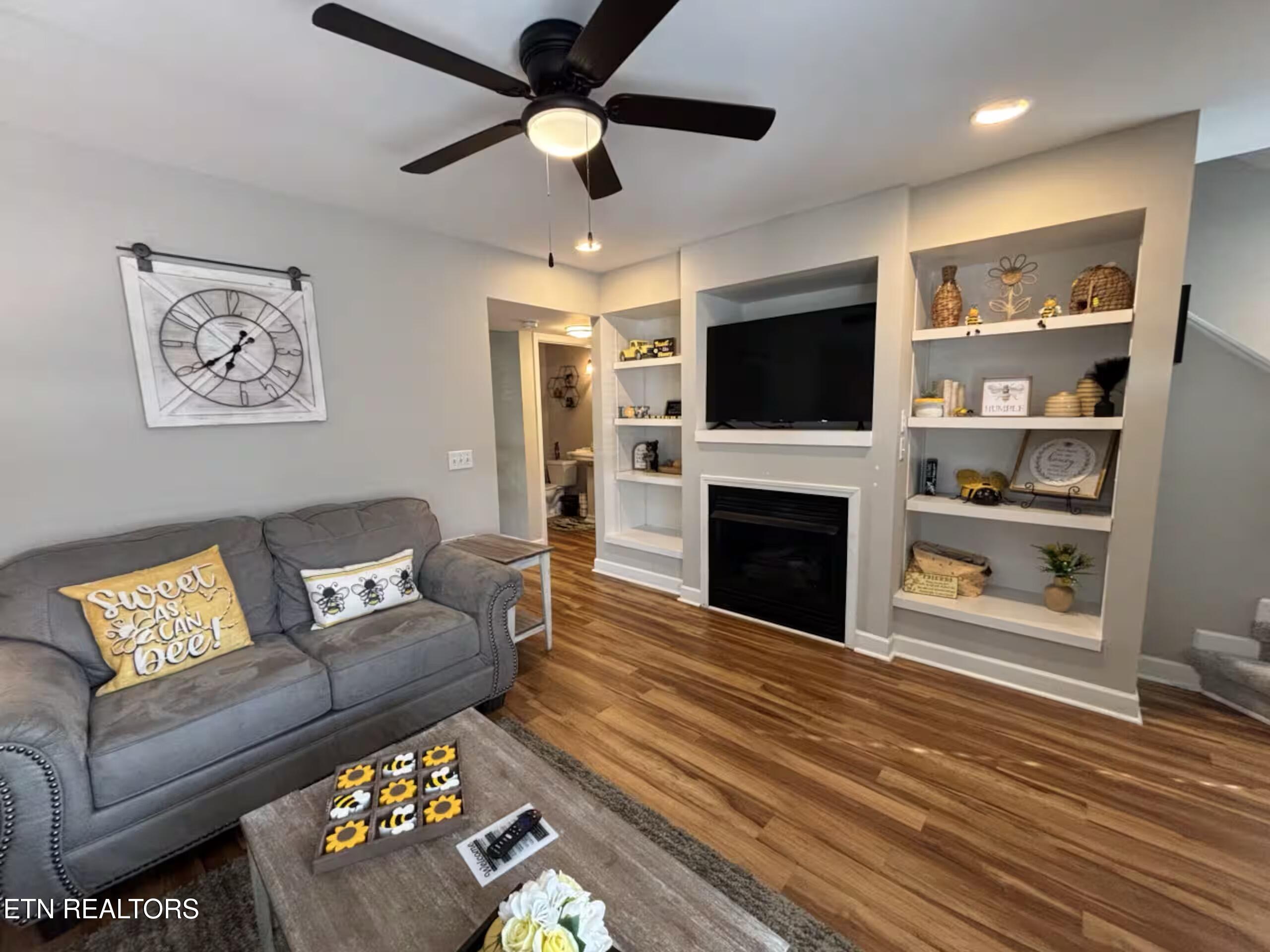 535 Orchard Valley Way Sevierville TN 37862