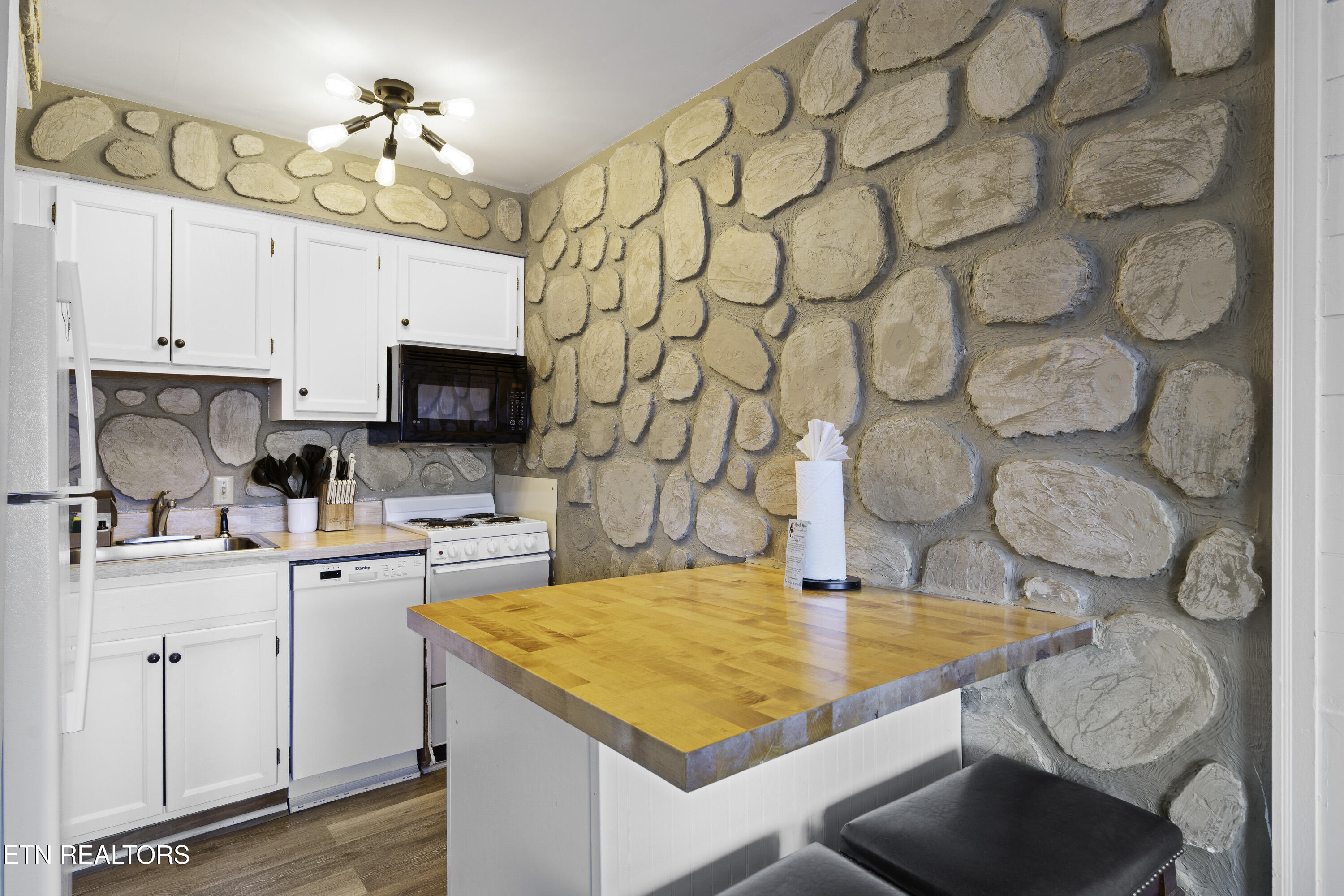 1260 Ski View Drive Gatlinburg TN 37738