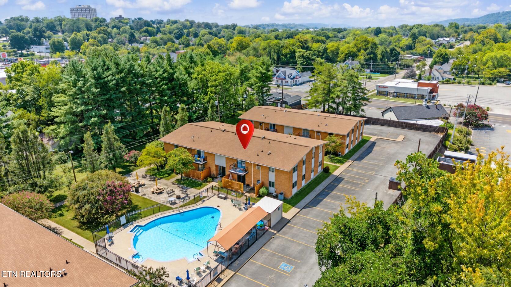 3104 N Broadway Street Knoxville TN 37917