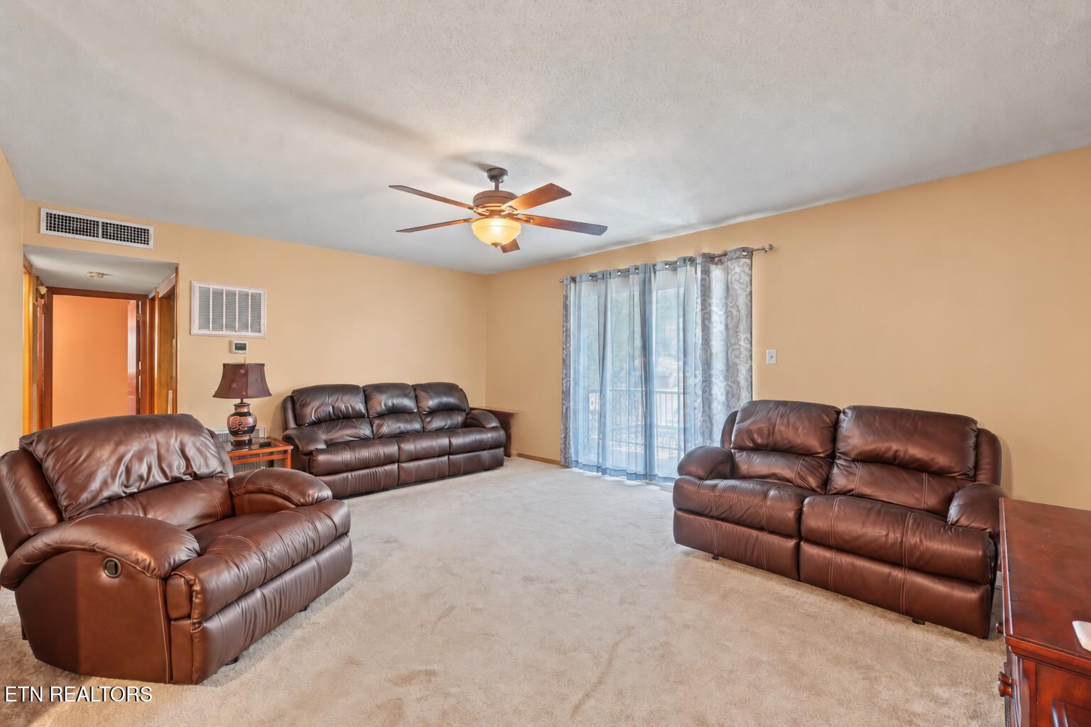 3104 N Broadway Street Knoxville TN 37917