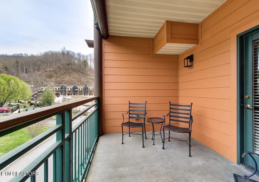 215 Woliss Lane Gatlinburg TN 37738