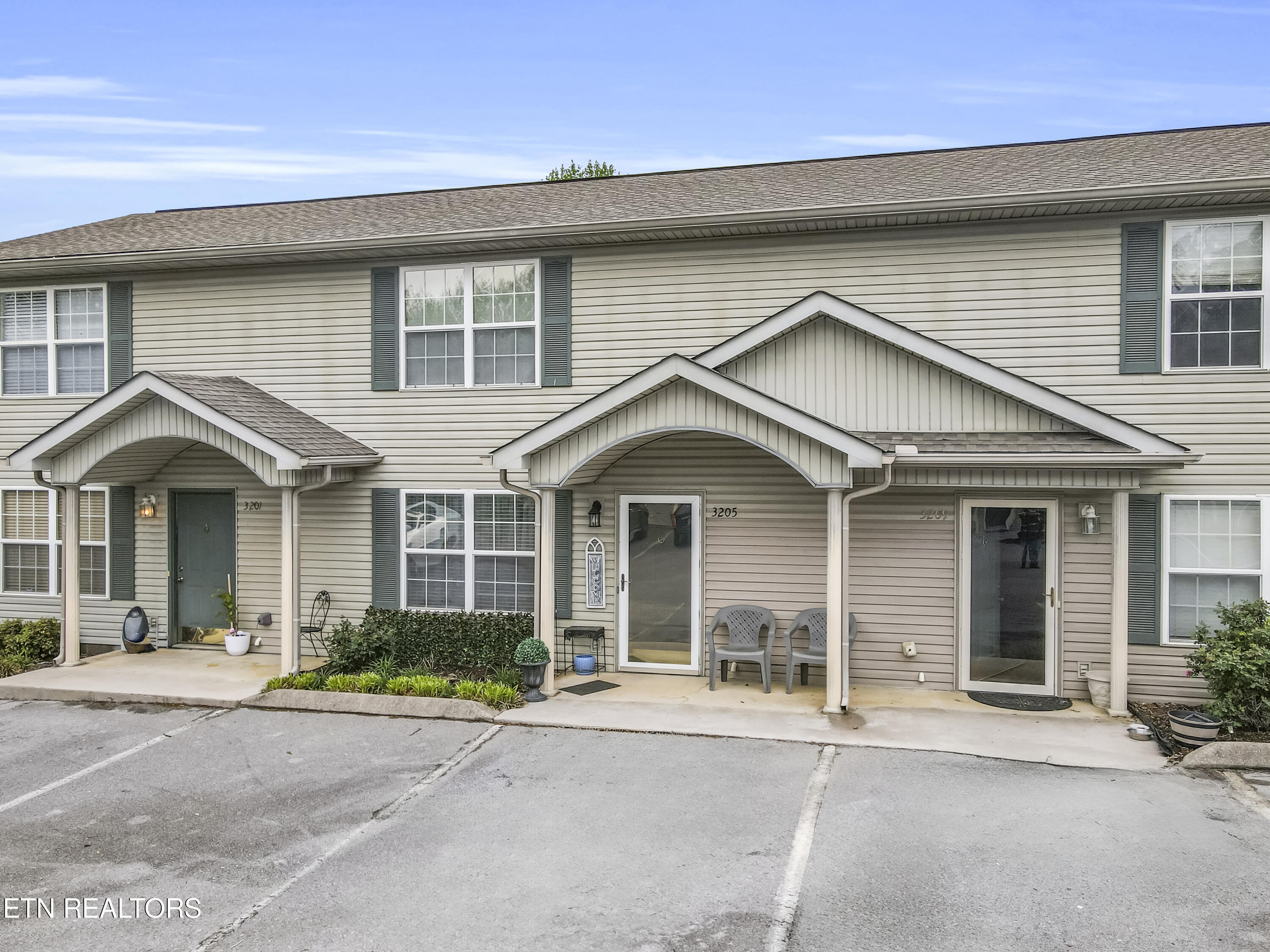 3205 Quiet Way Knoxville TN 37918