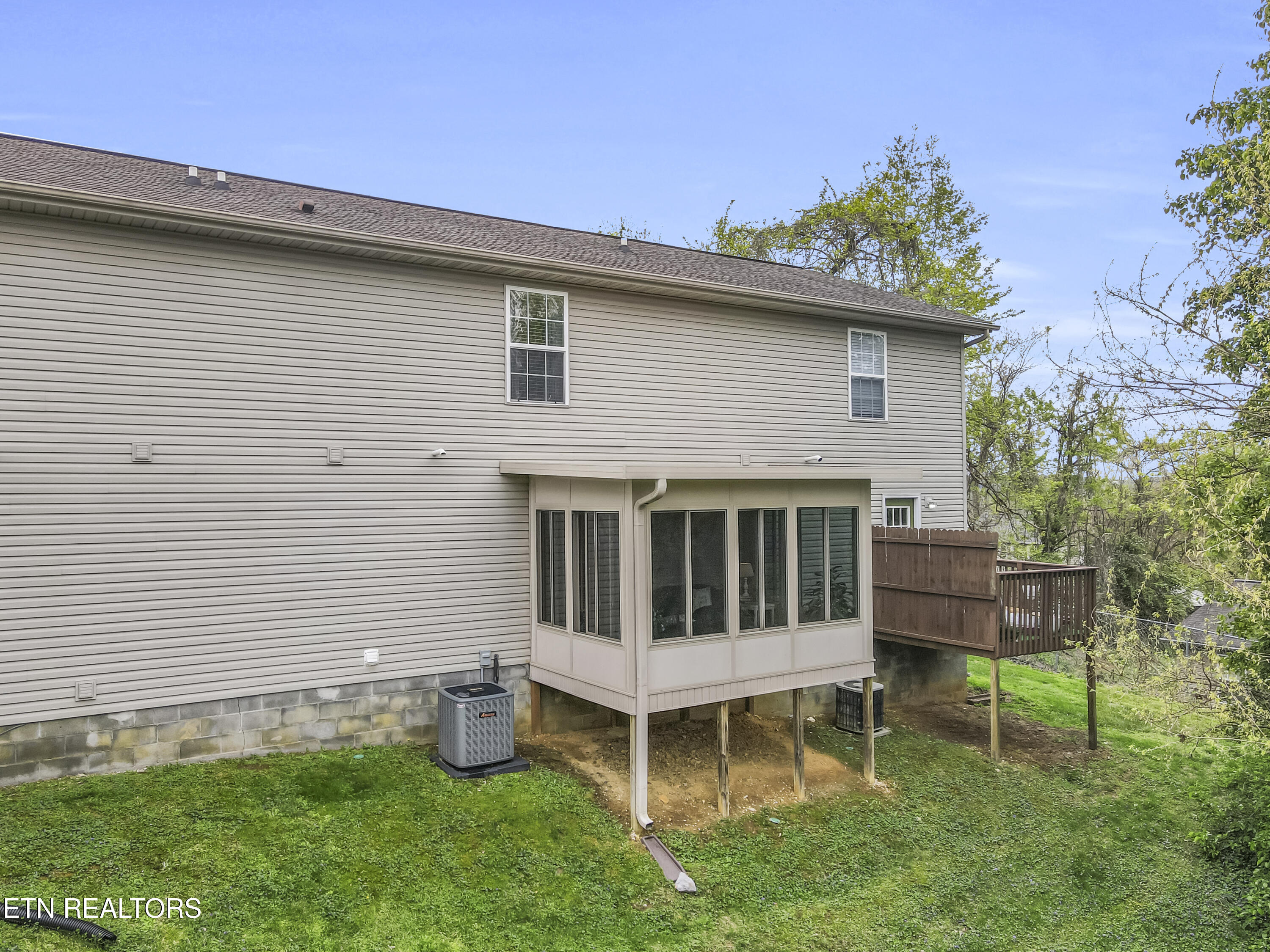 3205 Quiet Way Knoxville TN 37918