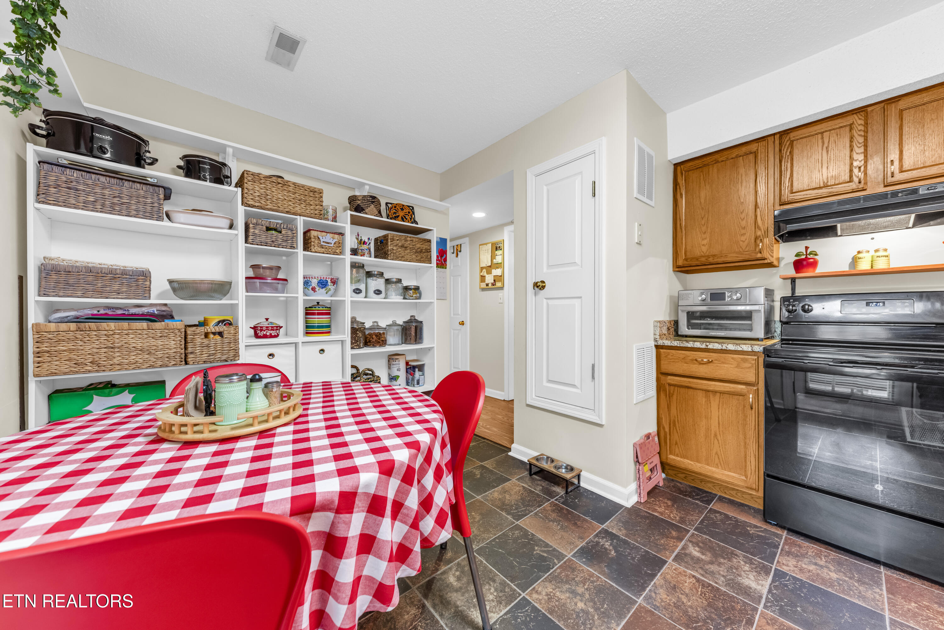 3205 Quiet Way Knoxville TN 37918