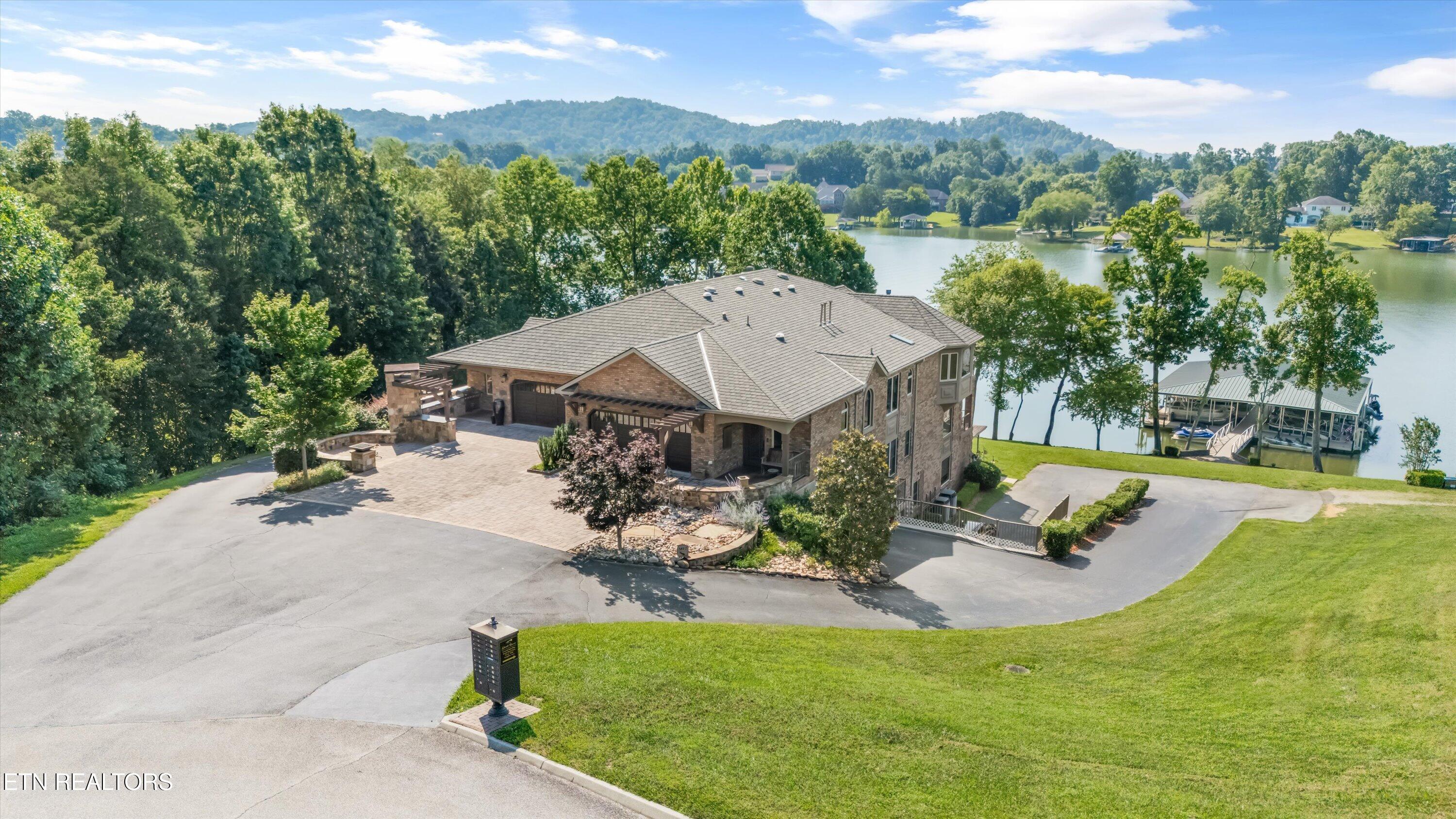3834 Lake Pointe Drive Kingston TN 37763
