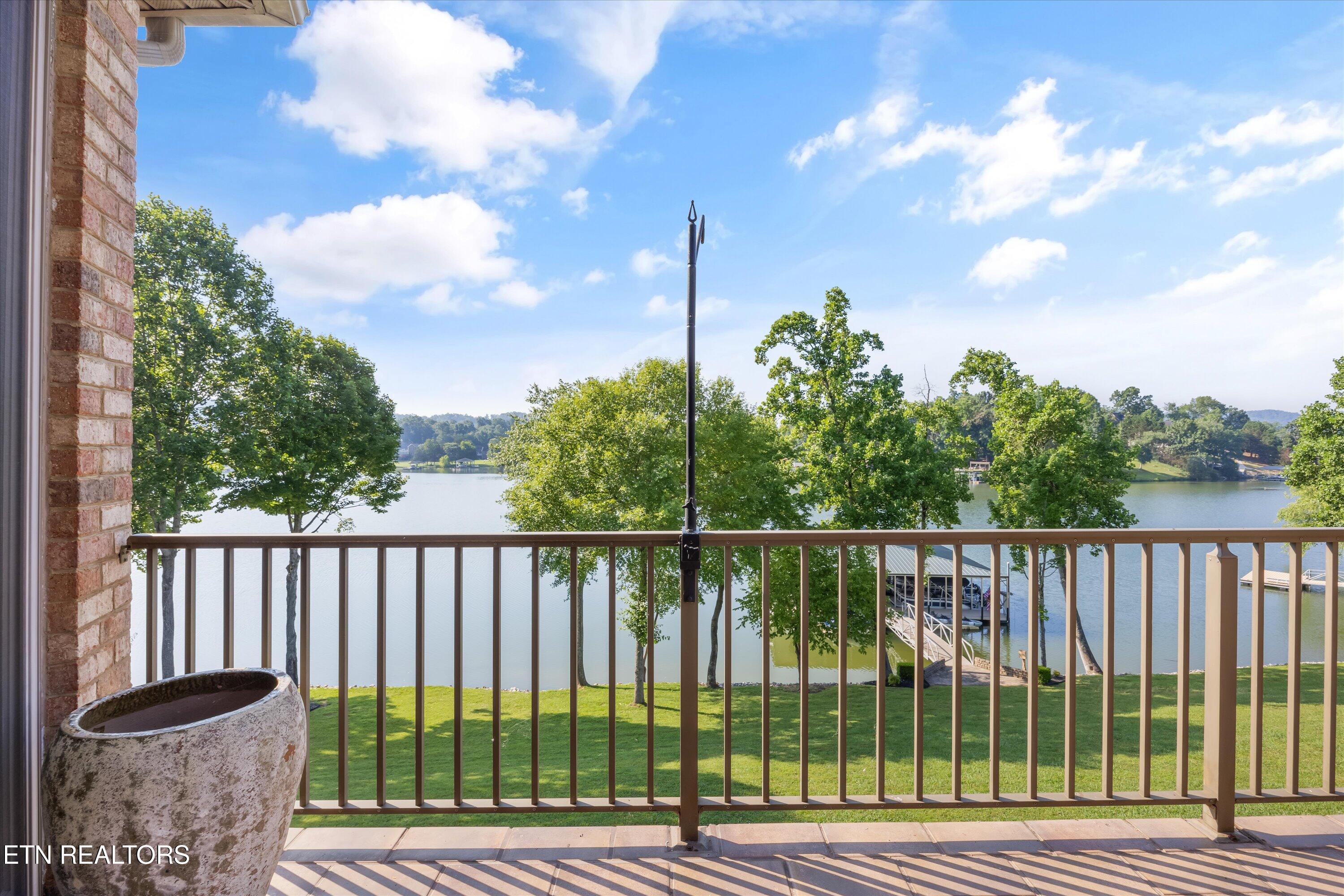 3834 Lake Pointe Drive Kingston TN 37763