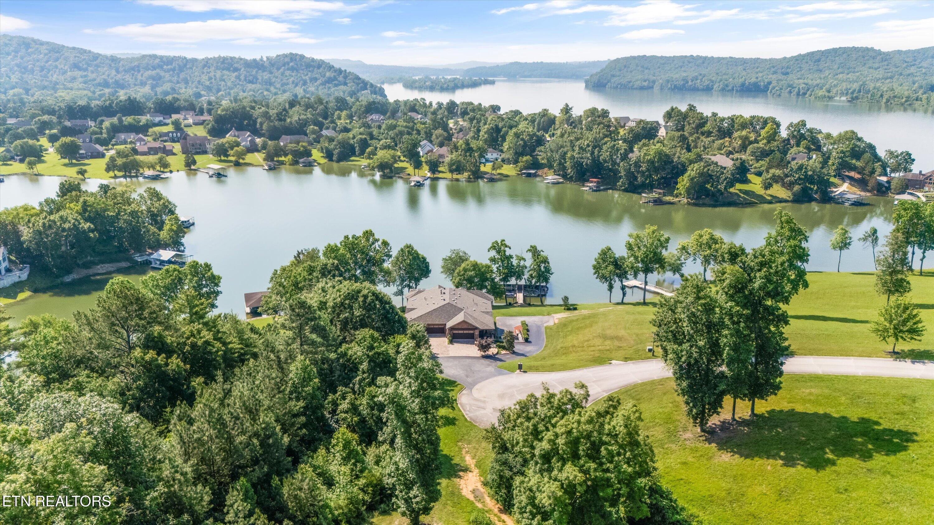 3834 Lake Pointe Drive Kingston TN 37763