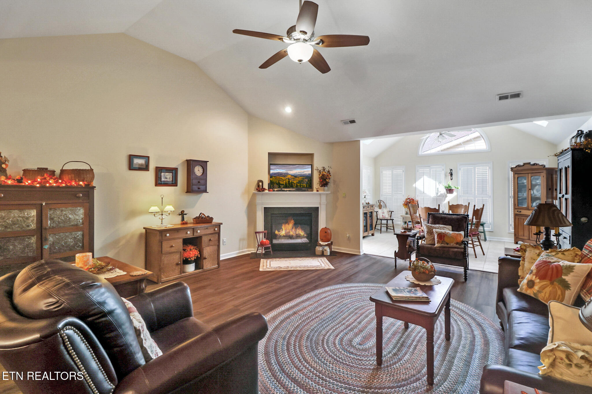 7038 Winter Oaks Way Knoxville TN 37918