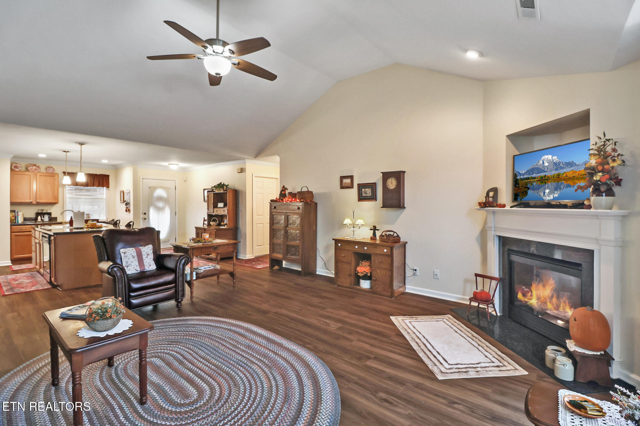 7038 Winter Oaks Way Knoxville TN 37918