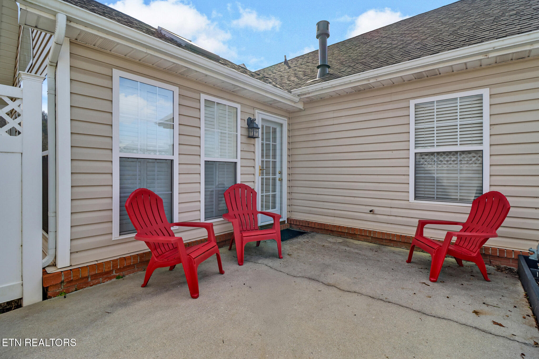 7038 Winter Oaks Way Knoxville TN 37918