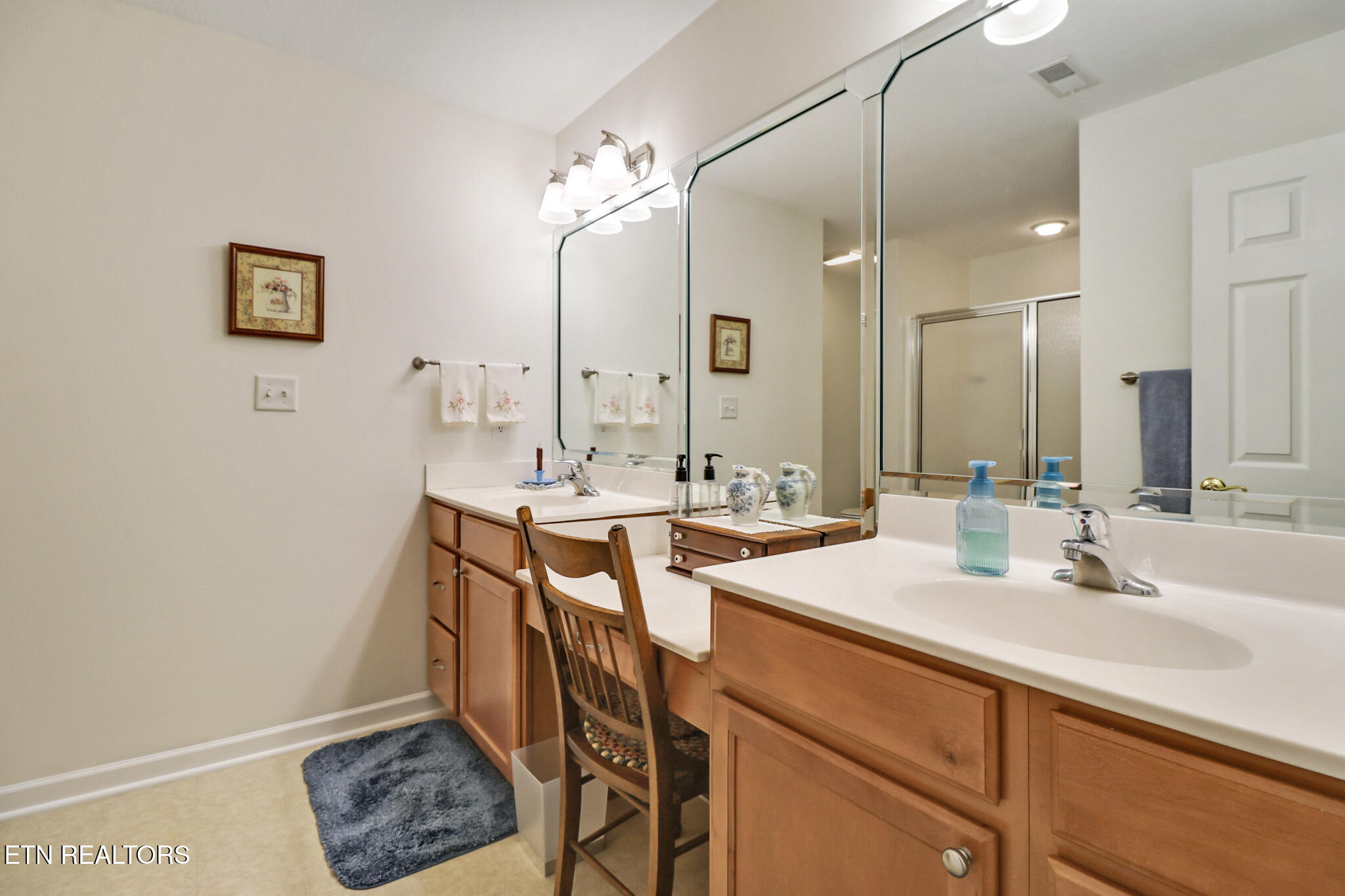 7038 Winter Oaks Way Knoxville TN 37918