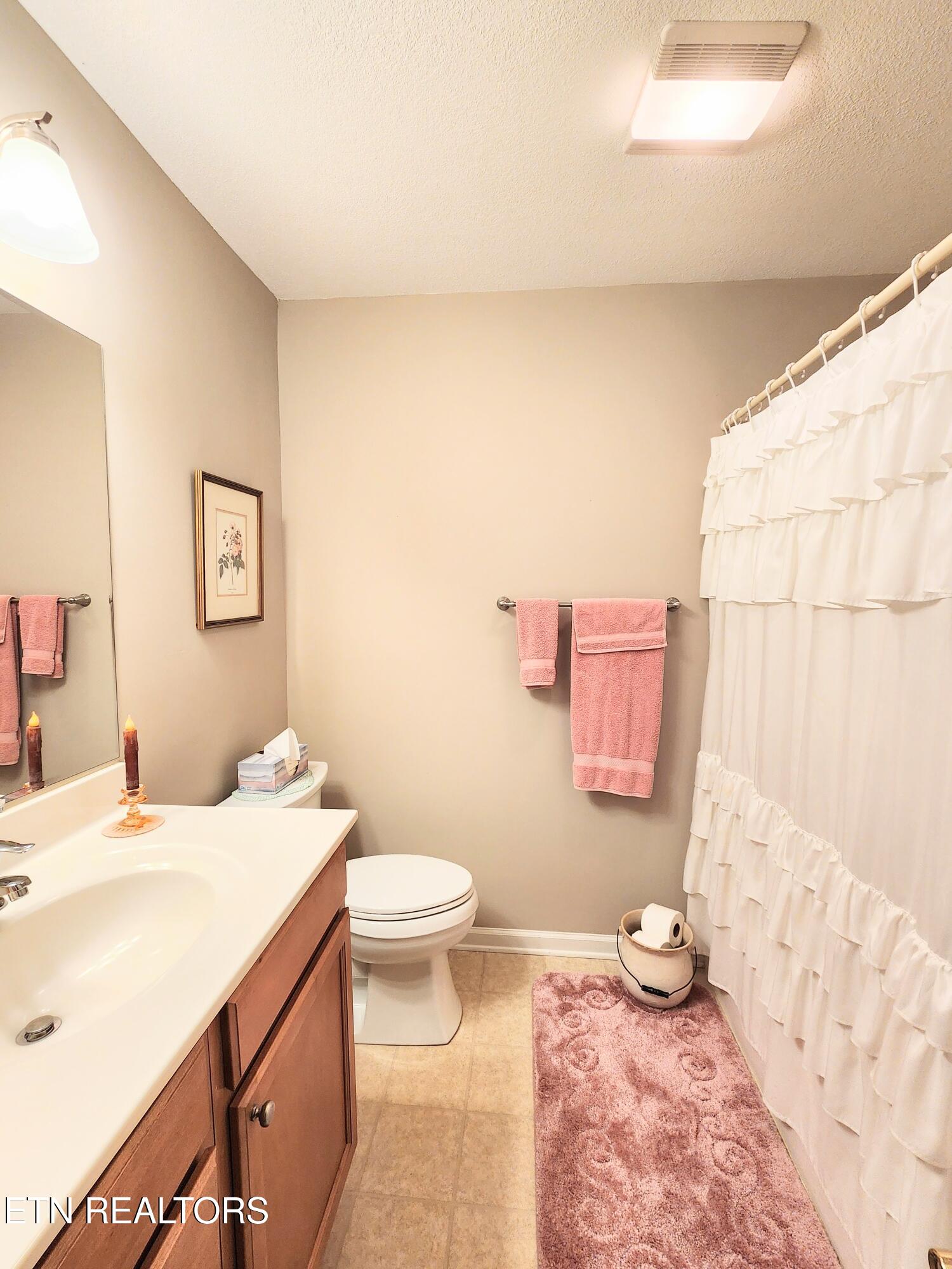 7038 Winter Oaks Way Knoxville TN 37918