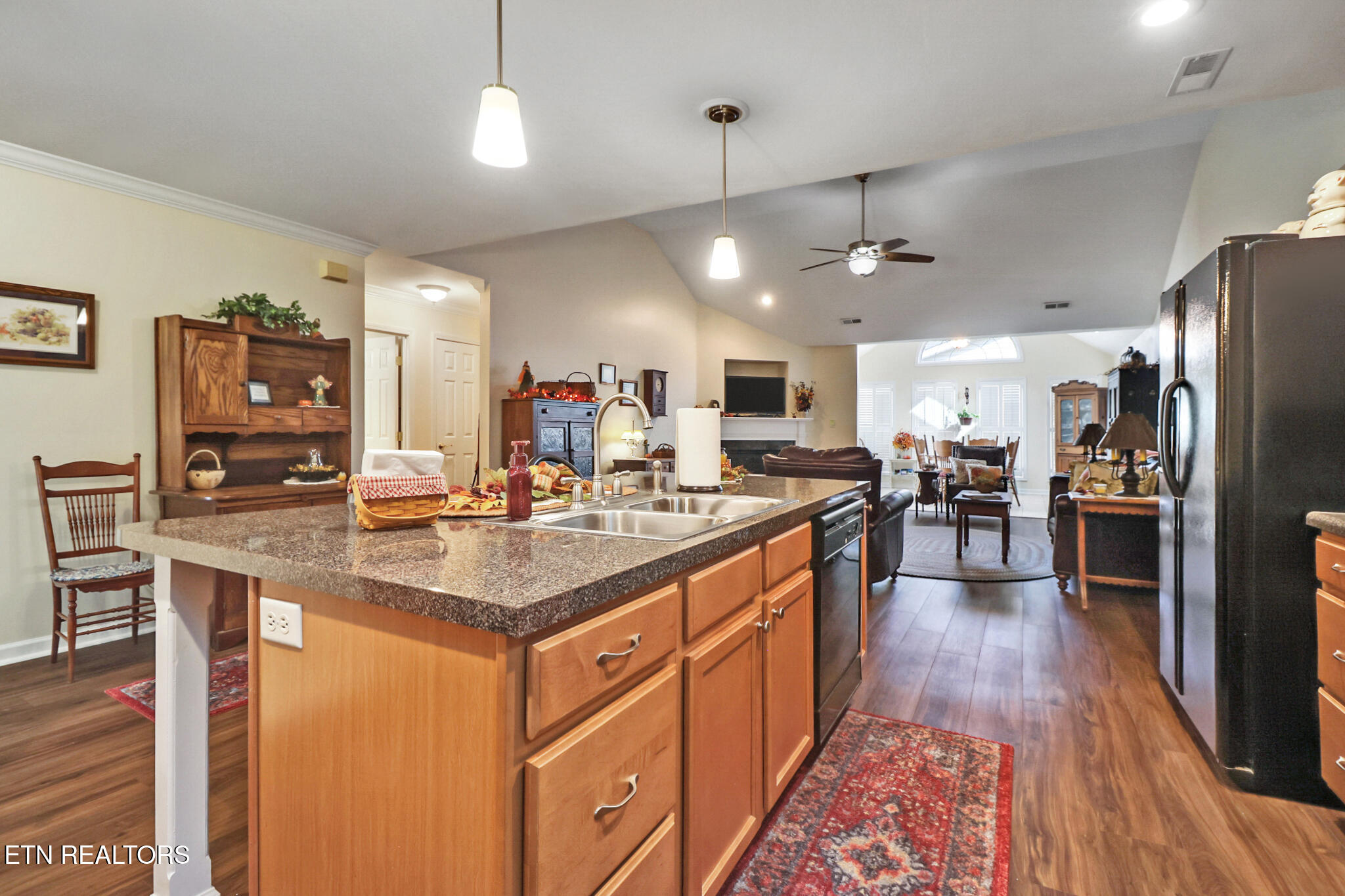 7038 Winter Oaks Way Knoxville TN 37918