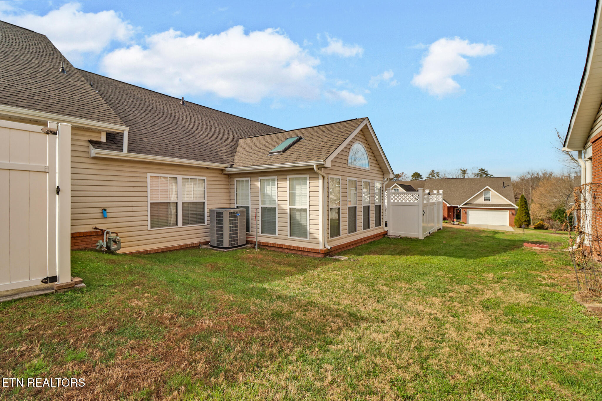 7038 Winter Oaks Way Knoxville TN 37918