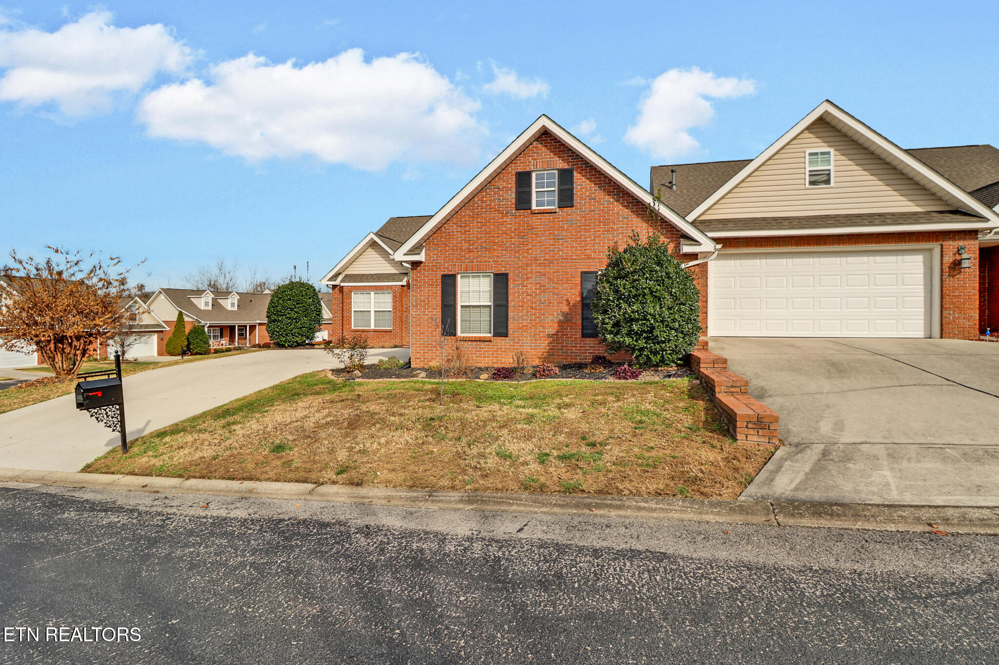 7038 Winter Oaks Way Knoxville TN 37918