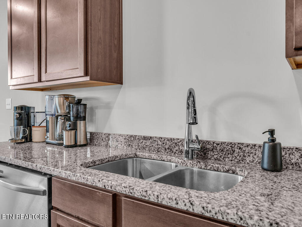 402 Judson Way Lenoir City TN 37771