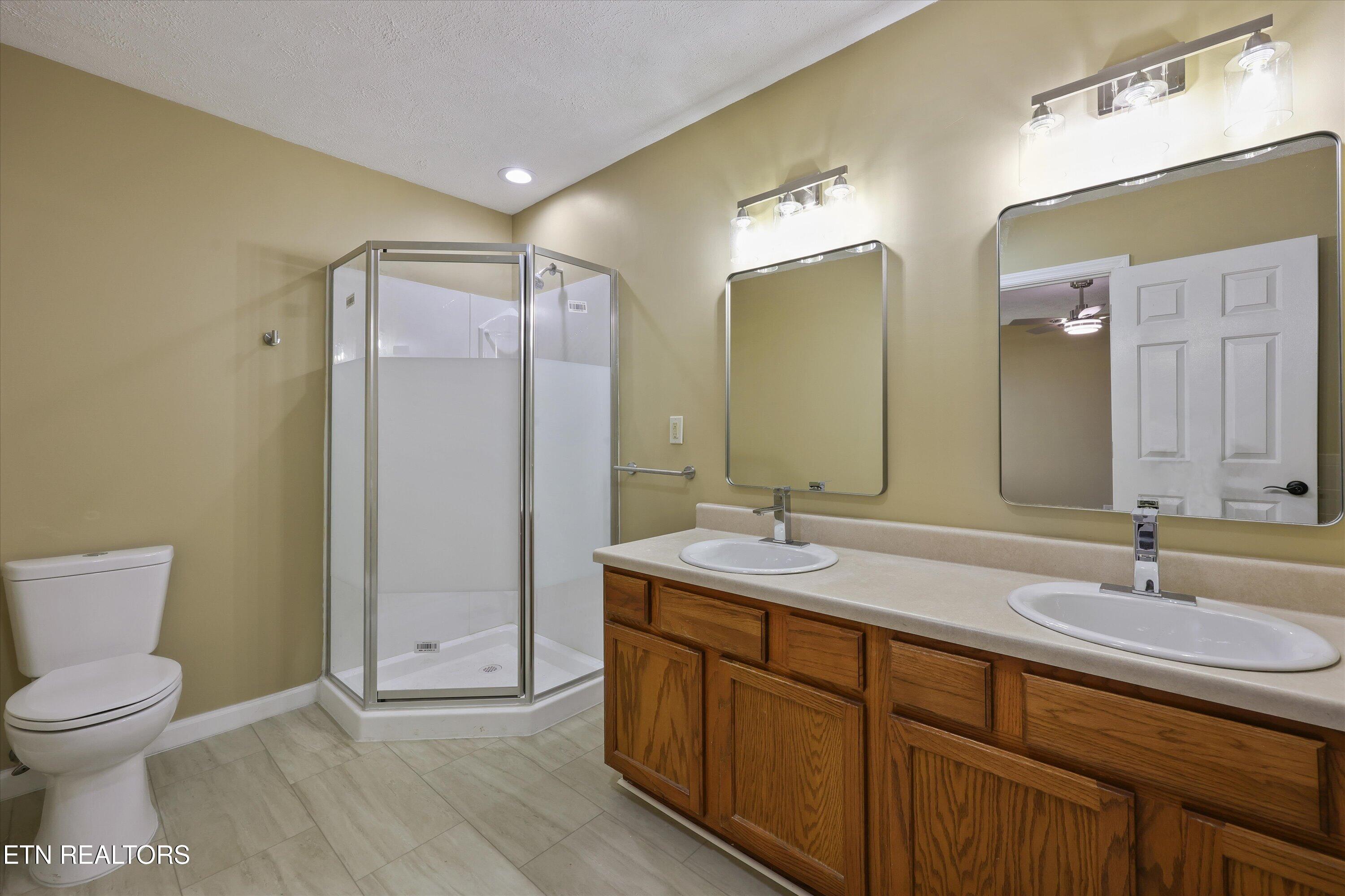 1129 Greywood Drive Knoxville TN 37923