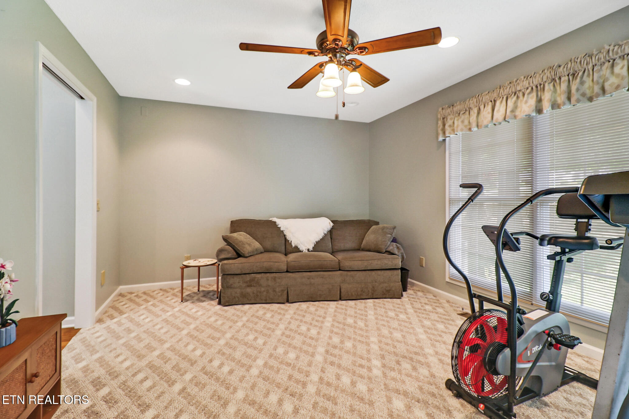 2 Altanglen Lane Fairfield Glade TN 38558