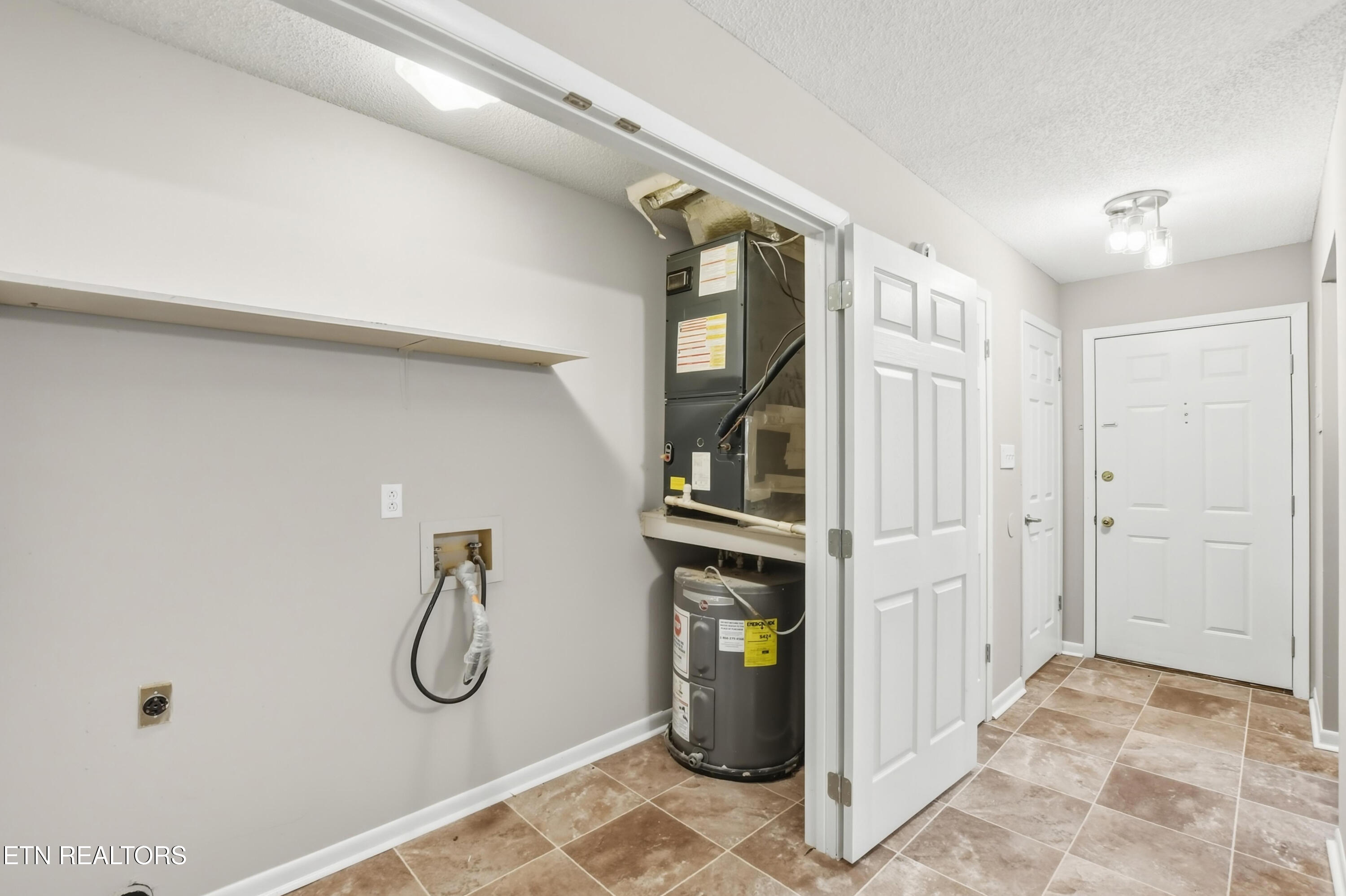 440 Tammy Drive Powell TN 37849