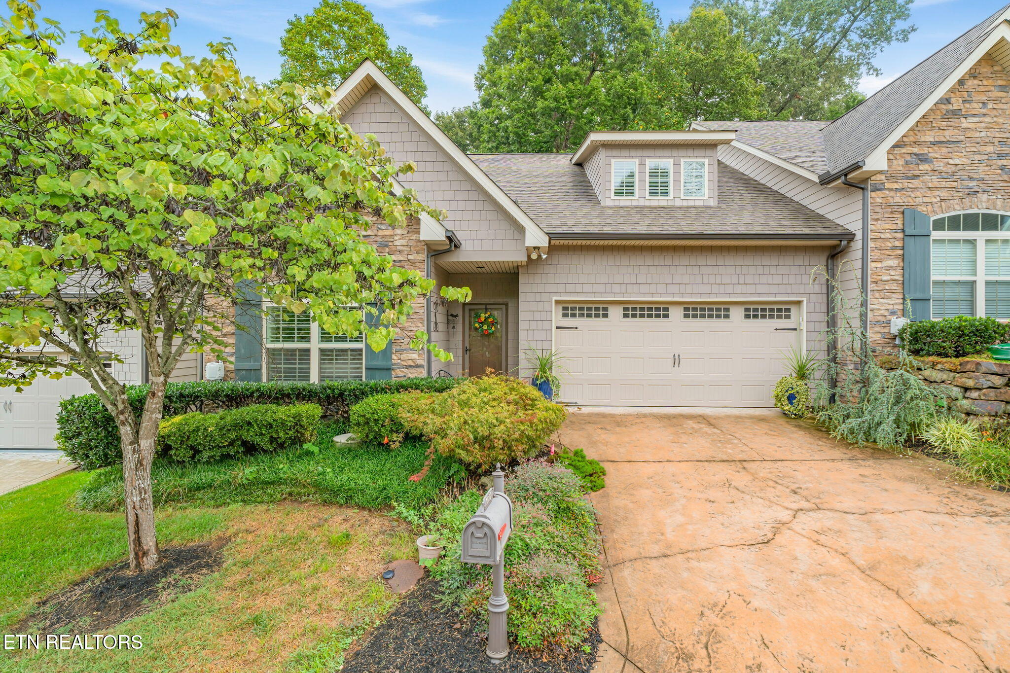 1612 Cottage Wood Way Knoxville TN 37919