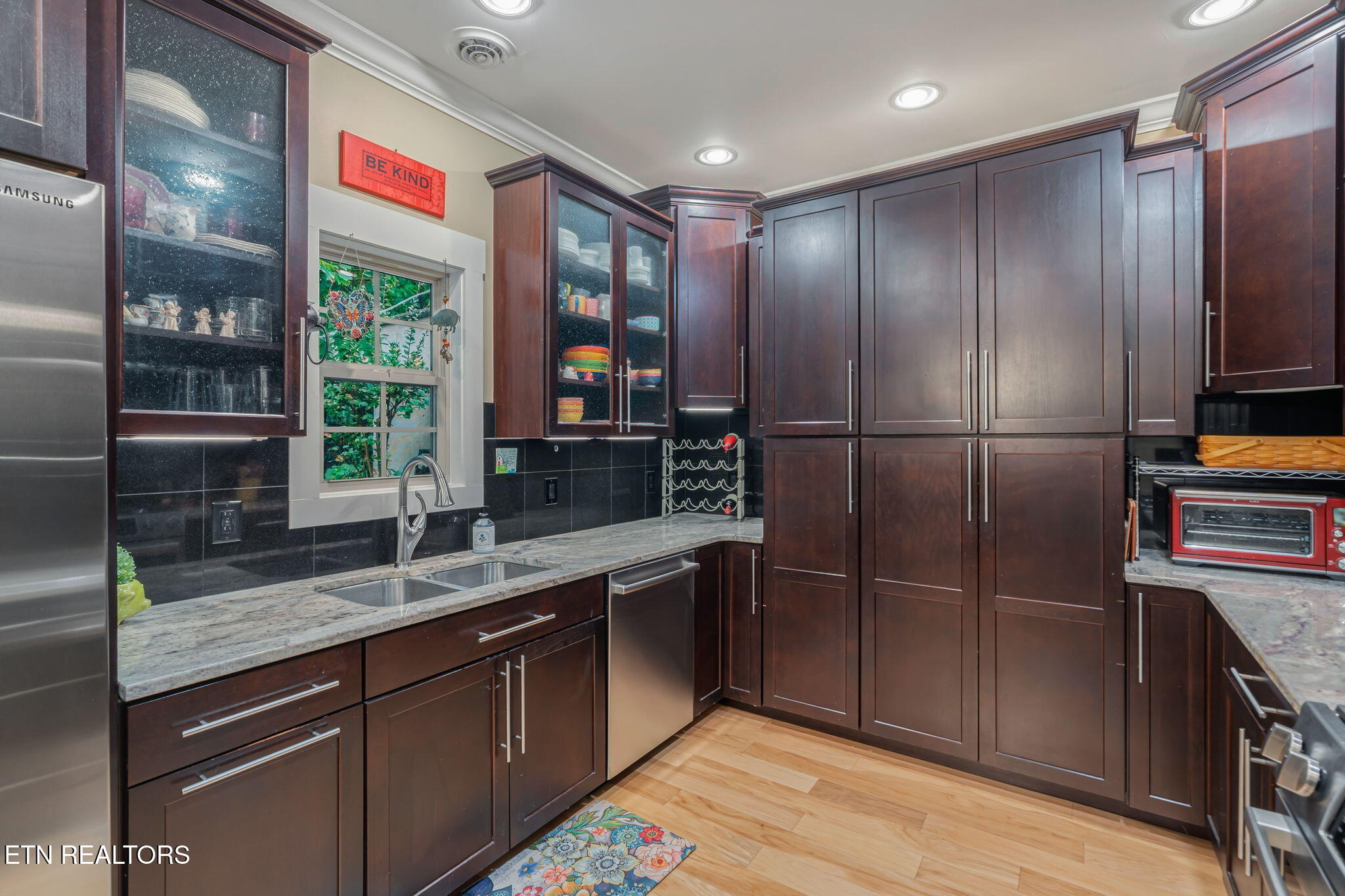 1612 Cottage Wood Way Knoxville TN 37919