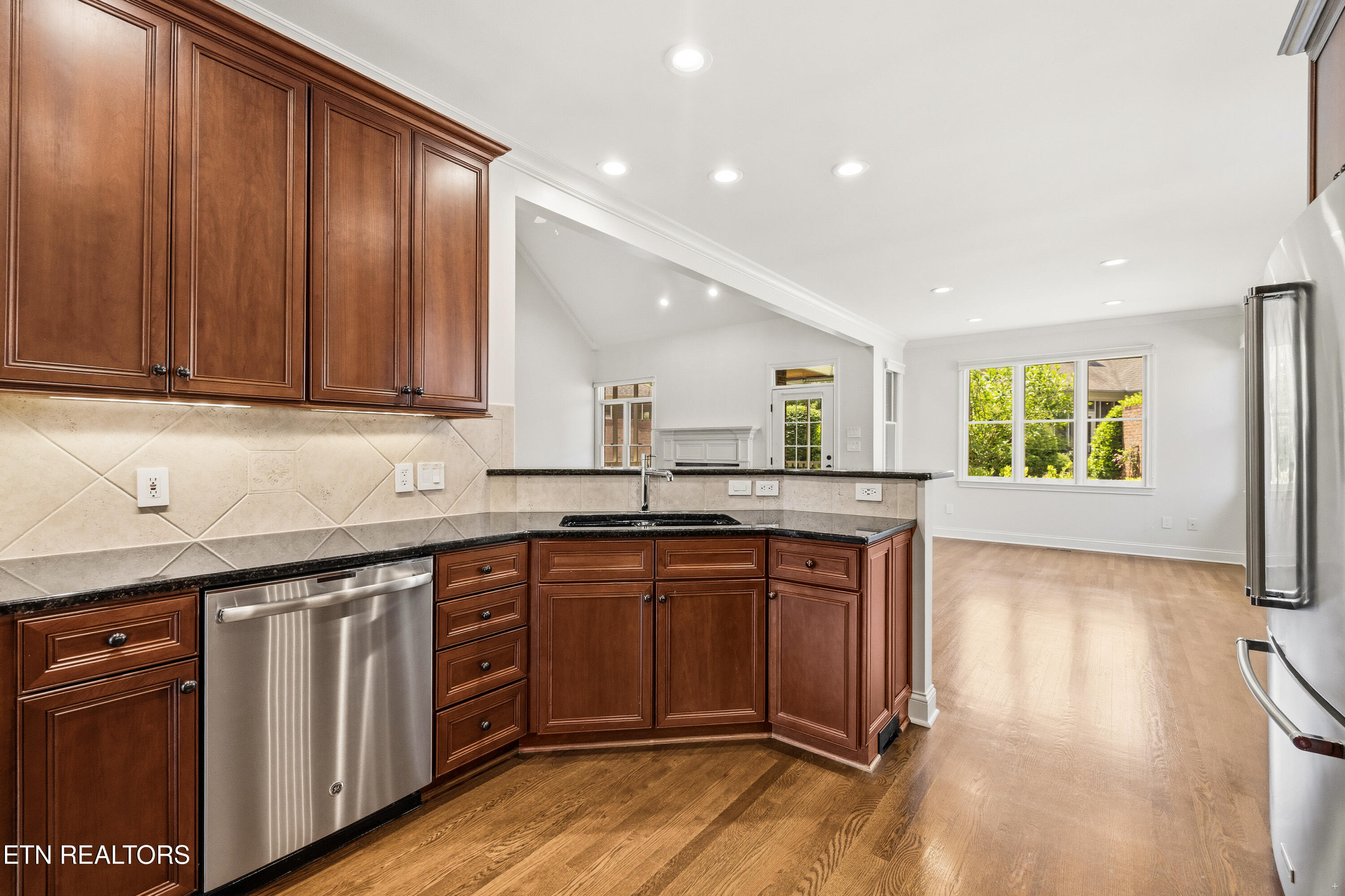 1166 Highgrove Gardens Way Knoxville TN 37922