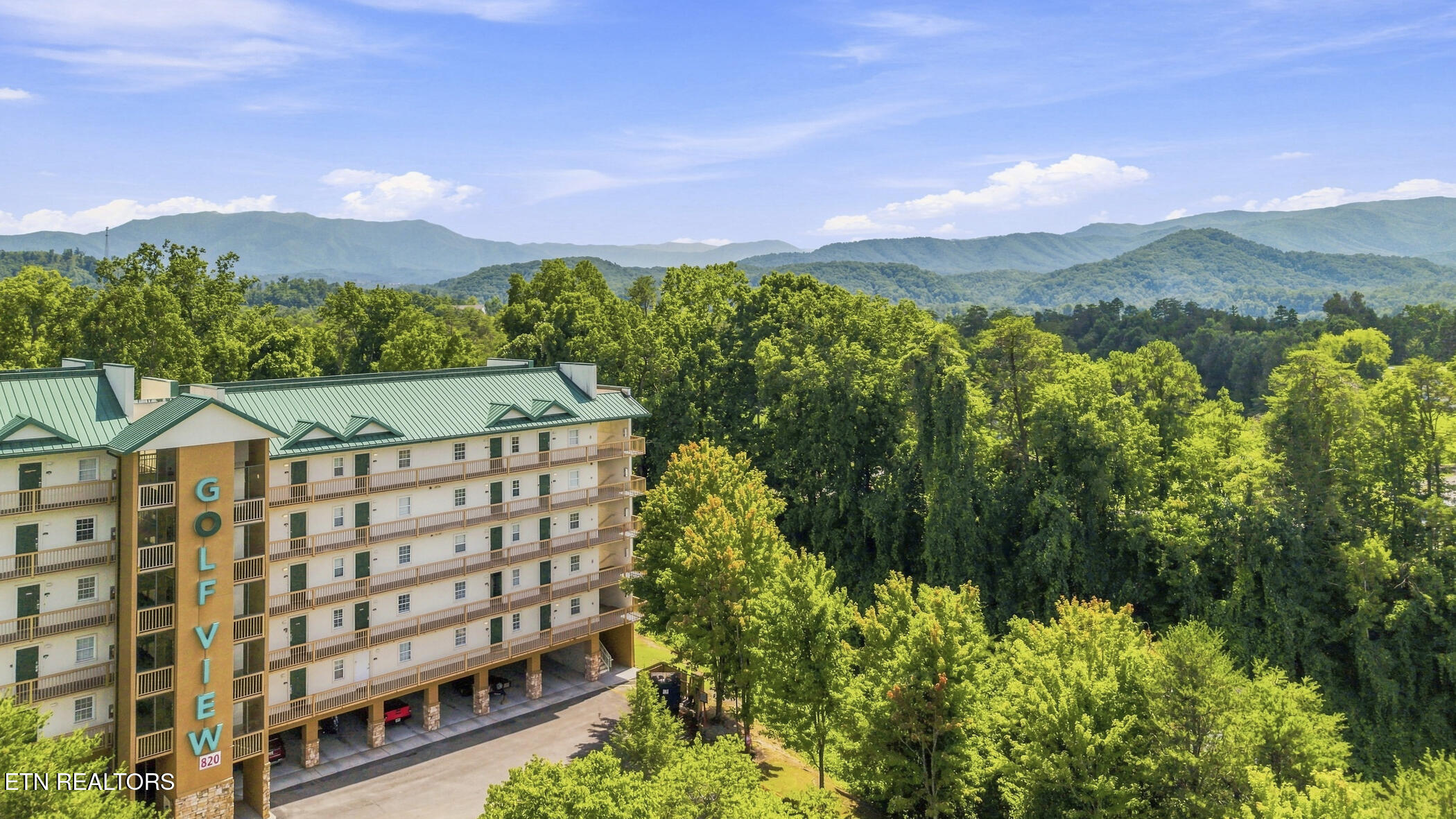 818 Golf View Boulevard Pigeon Forge TN 37863