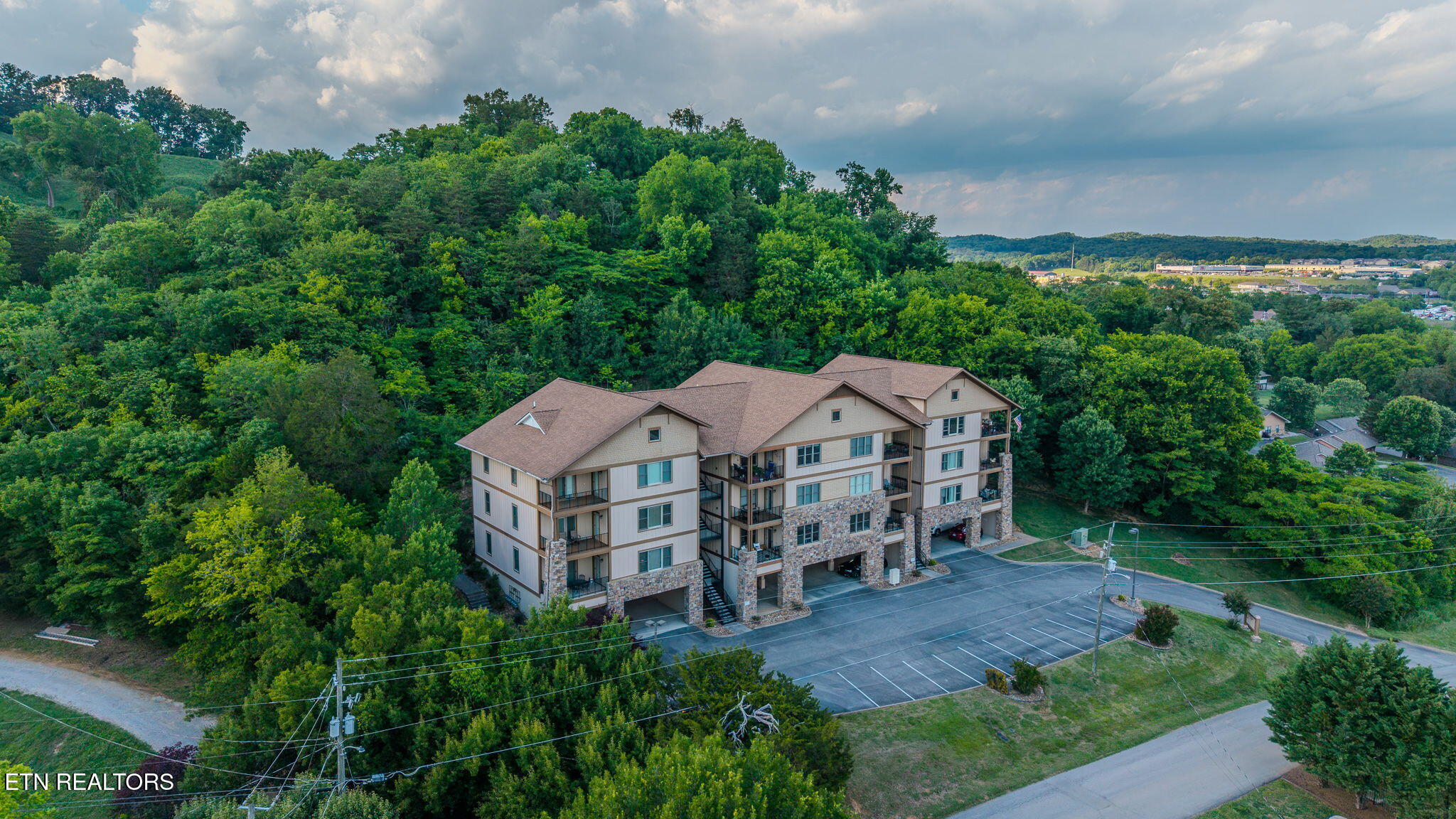 224 Maggie Mack Lane Sevierville TN 37862