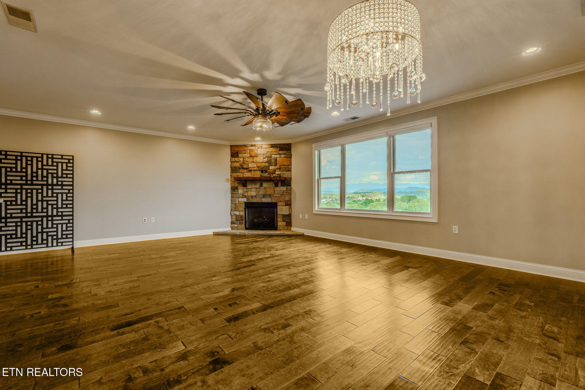 224 Maggie Mack Lane Sevierville TN 37862
