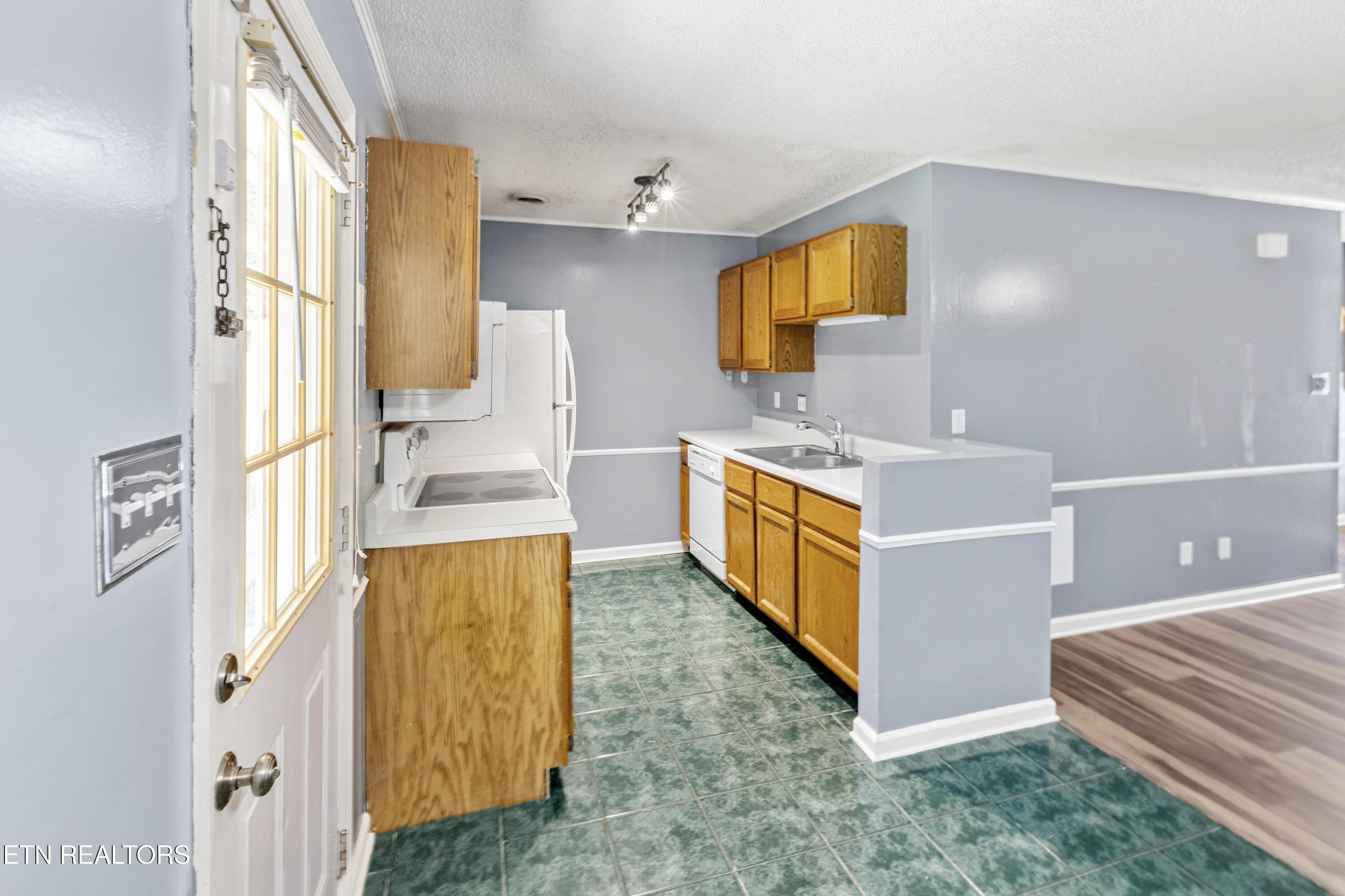 919 Chip Cove Lane Knoxville TN 37938