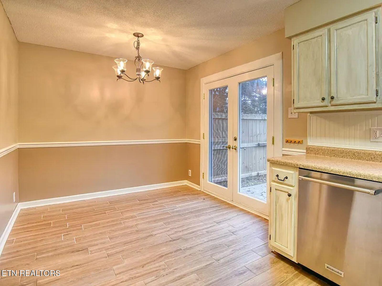 1221 Crest Brook Drive Knoxville TN 37923