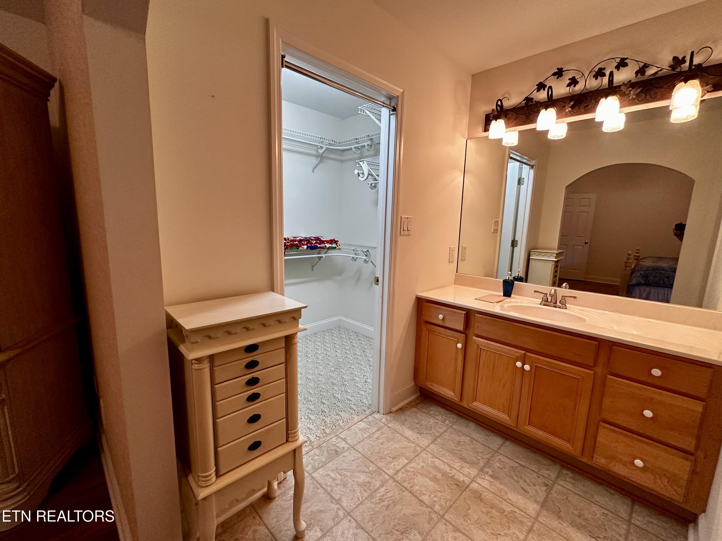 5725 Boones Creek Lane Knoxville TN 37912