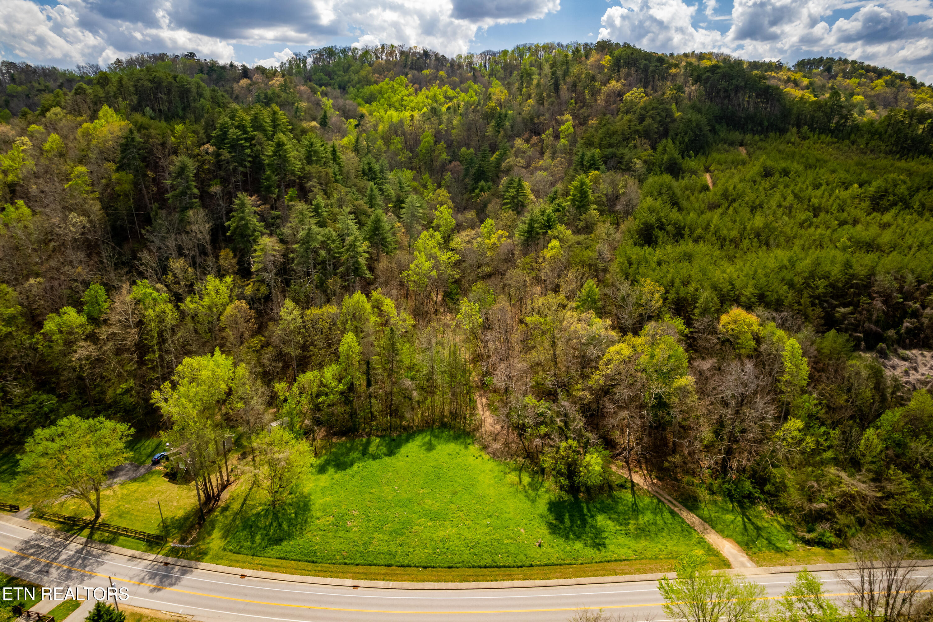 Cherohala Skyway Tellico Plains TN 37385