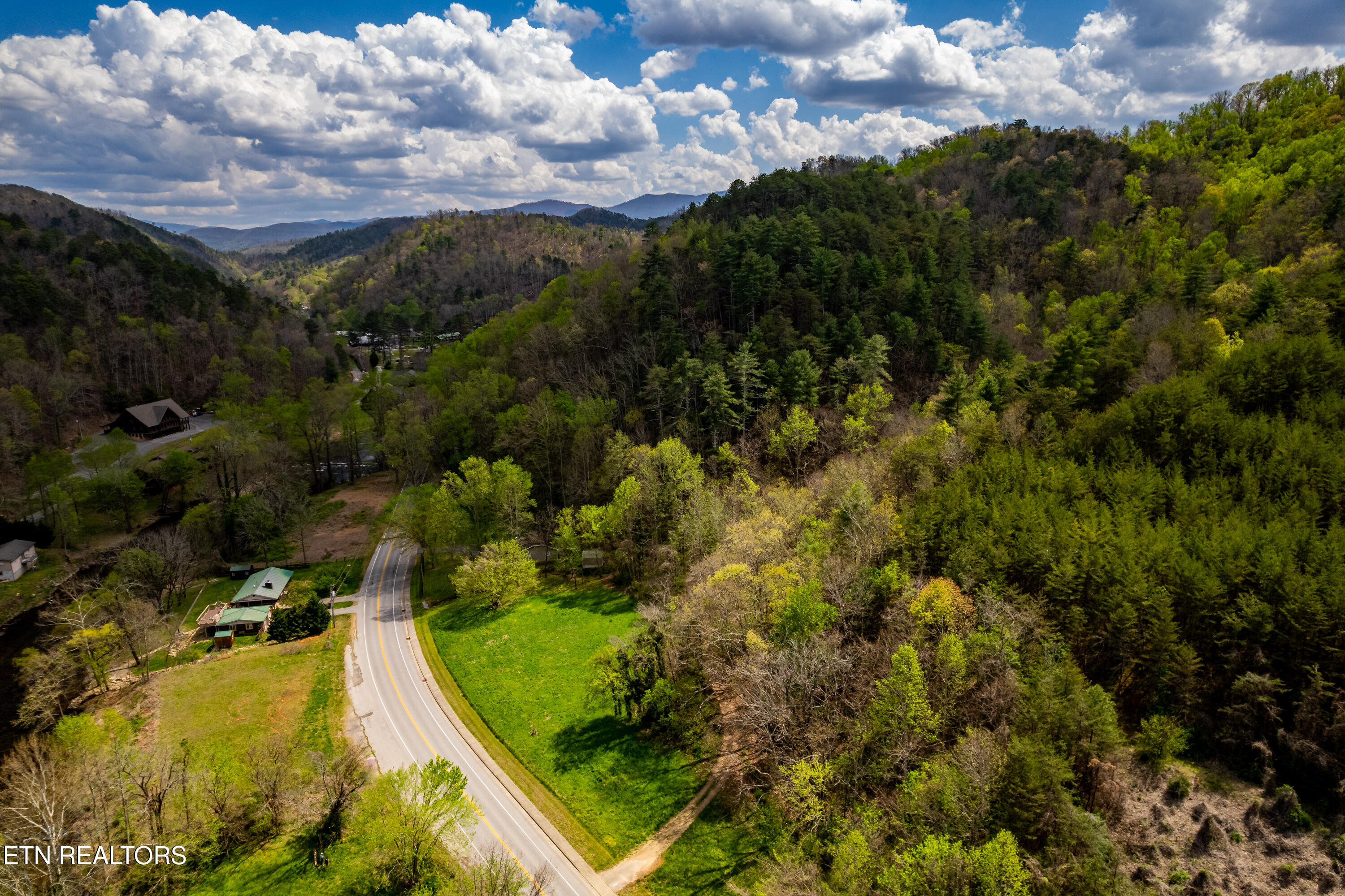 Cherohala Skyway Tellico Plains TN 37385