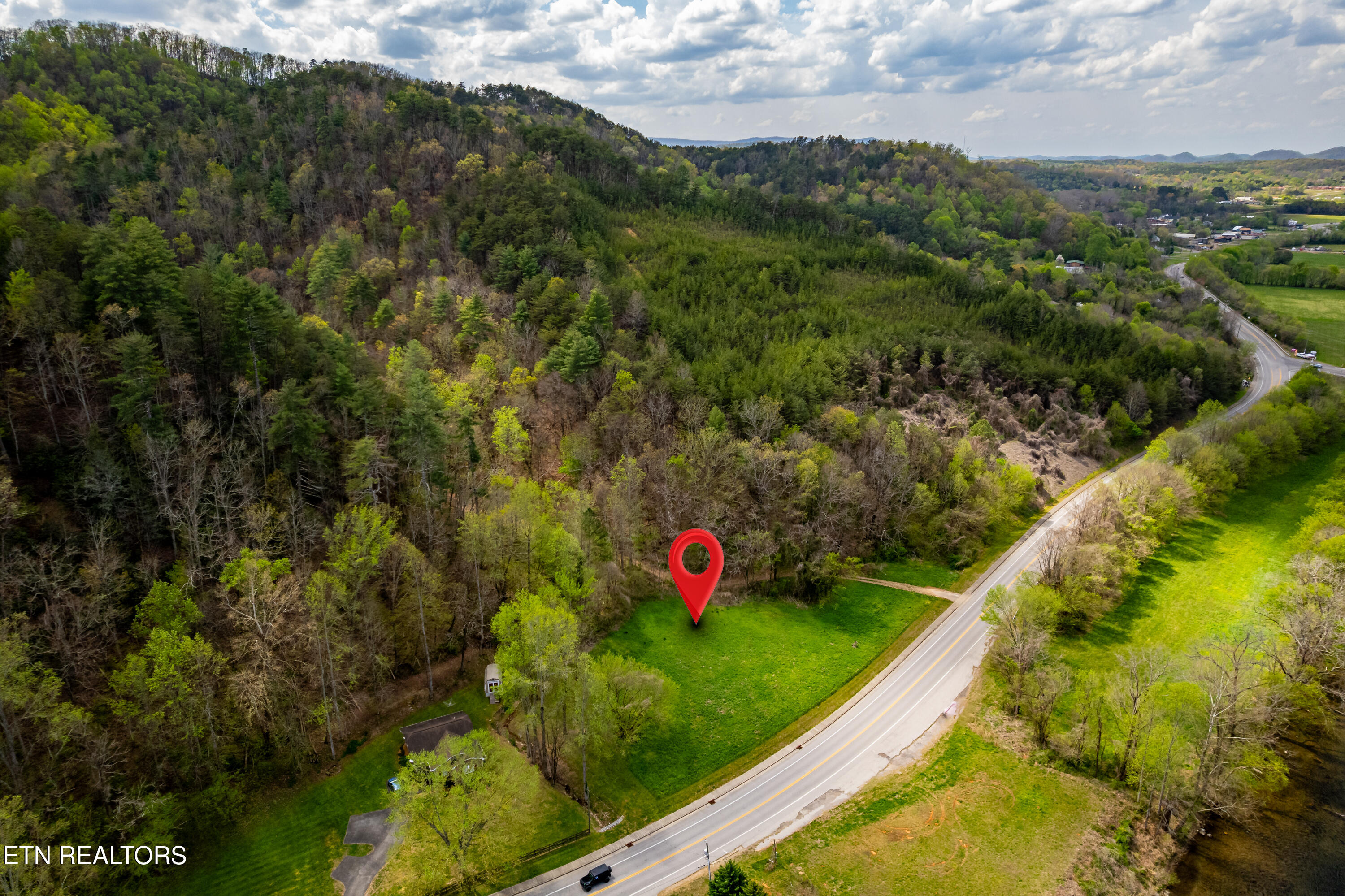 Cherohala Skyway Tellico Plains TN 37385
