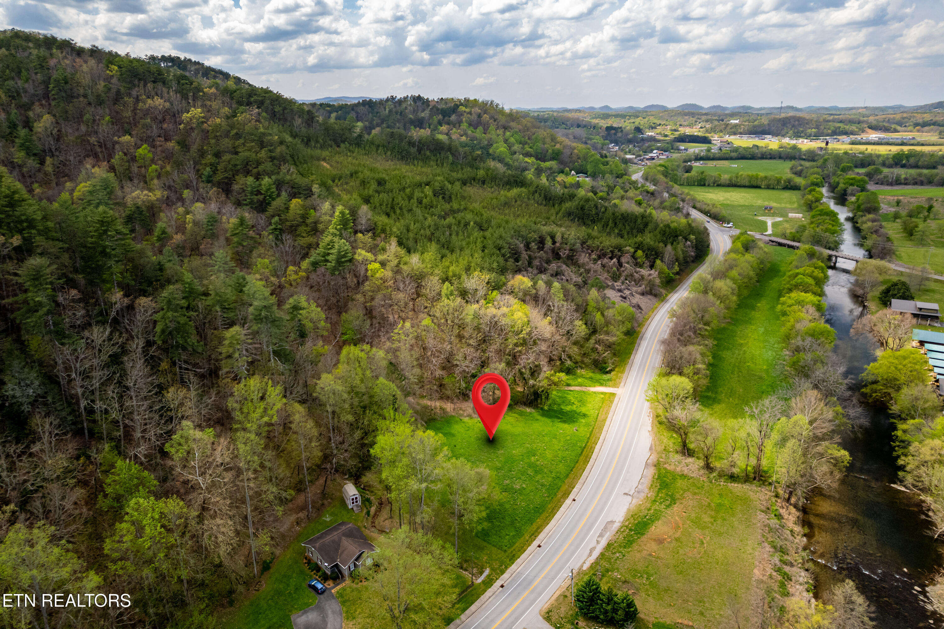 Cherohala Skyway Tellico Plains TN 37385