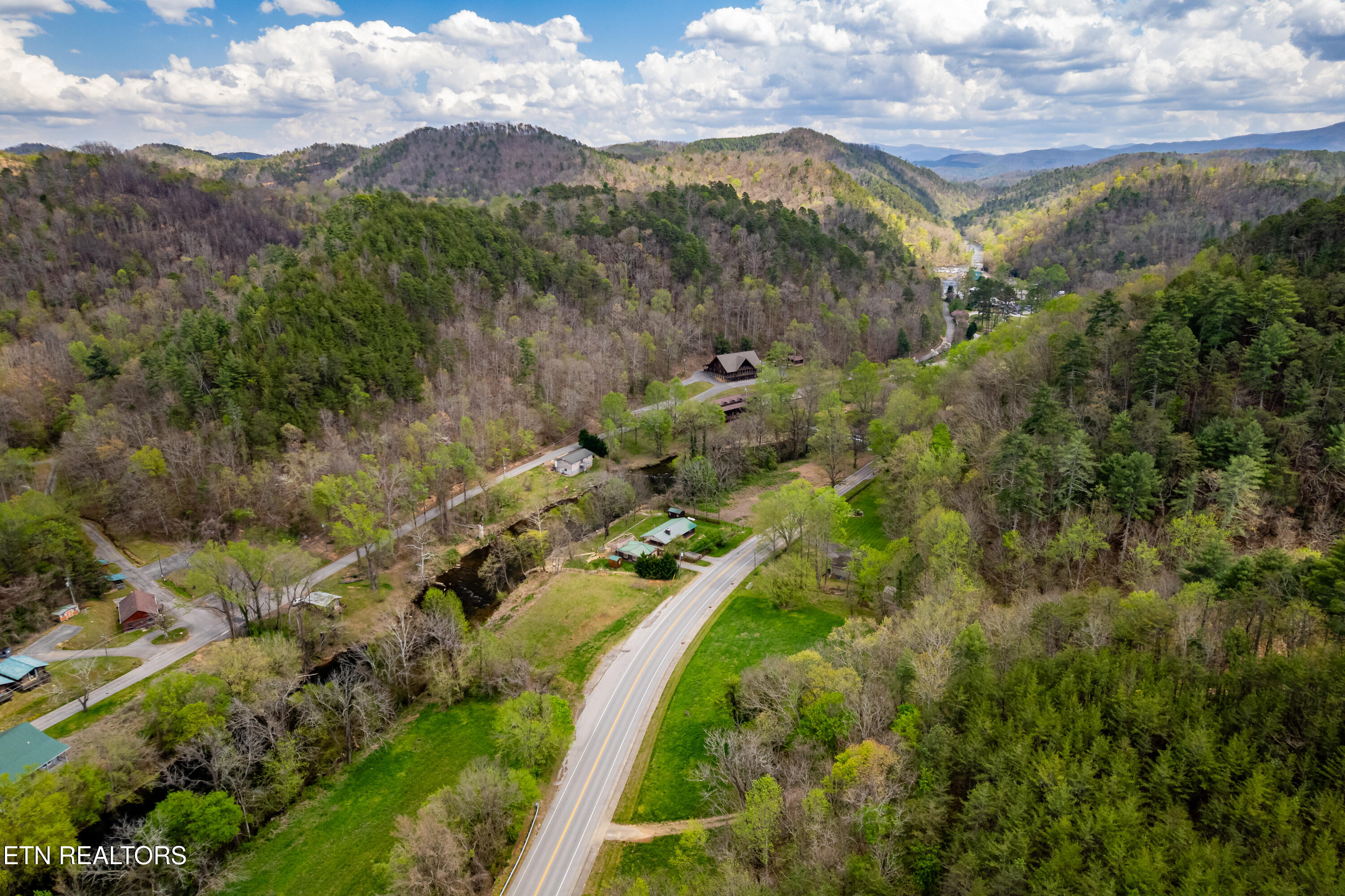 Cherohala Skyway Tellico Plains TN 37385