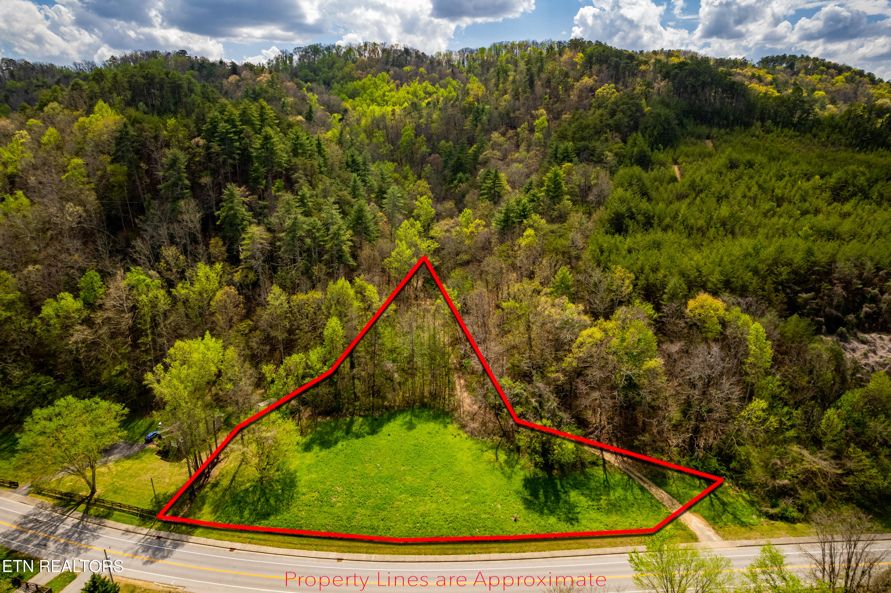 Cherohala Skyway Tellico Plains TN 37385