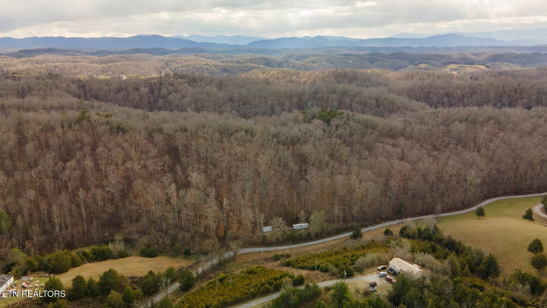 1020 Rhodes Road Bybee TN 37713