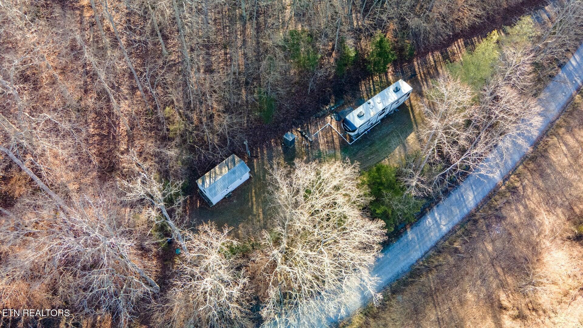 1020 Rhodes Road Bybee TN 37713