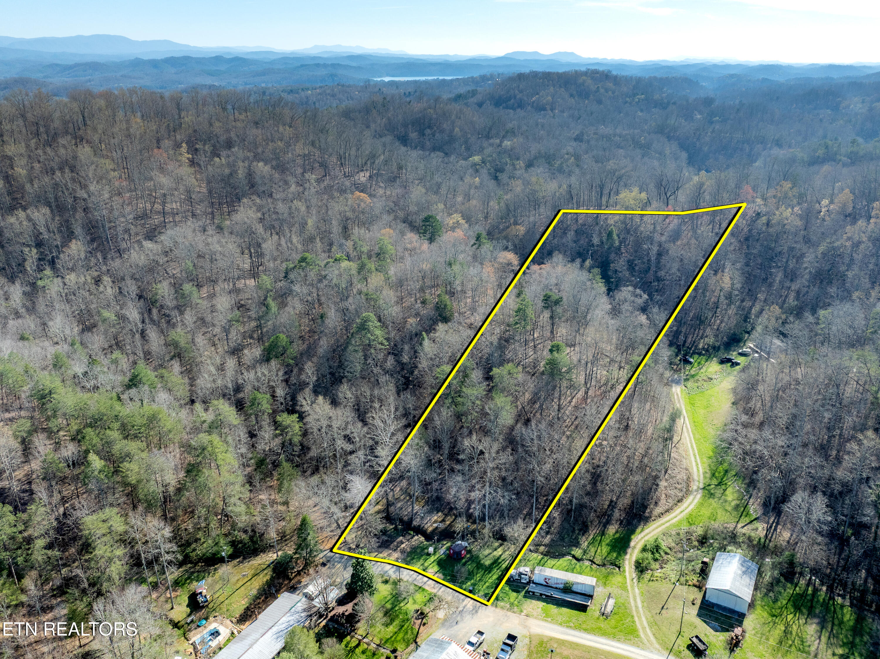 2723 Redbud Valley Drive Maryville TN 37801