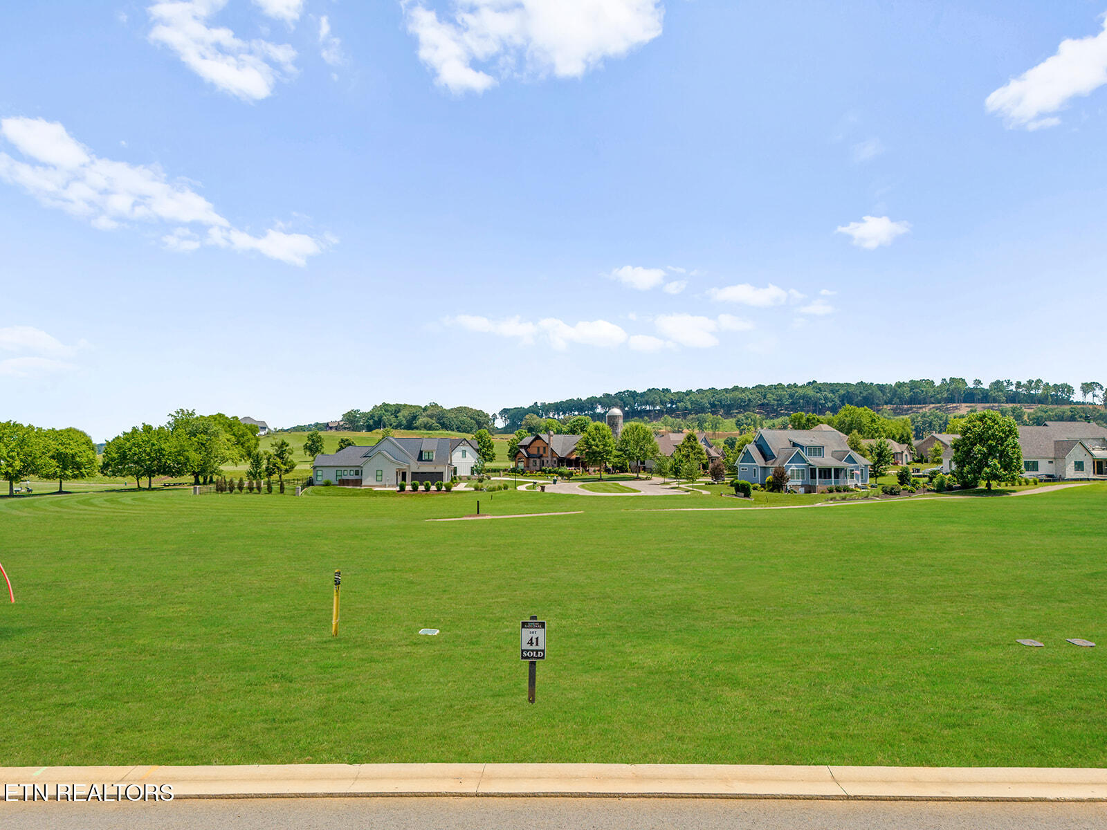2594 Chestnut Lane Loudon TN 37774