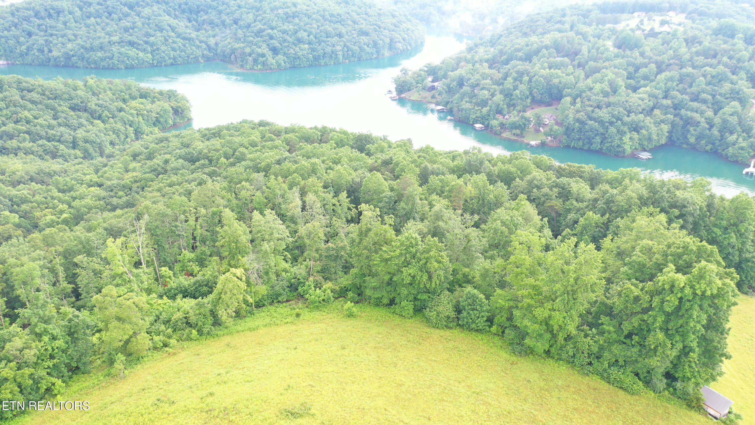 1514 Chestnut Stump Road Lafollette TN 37766