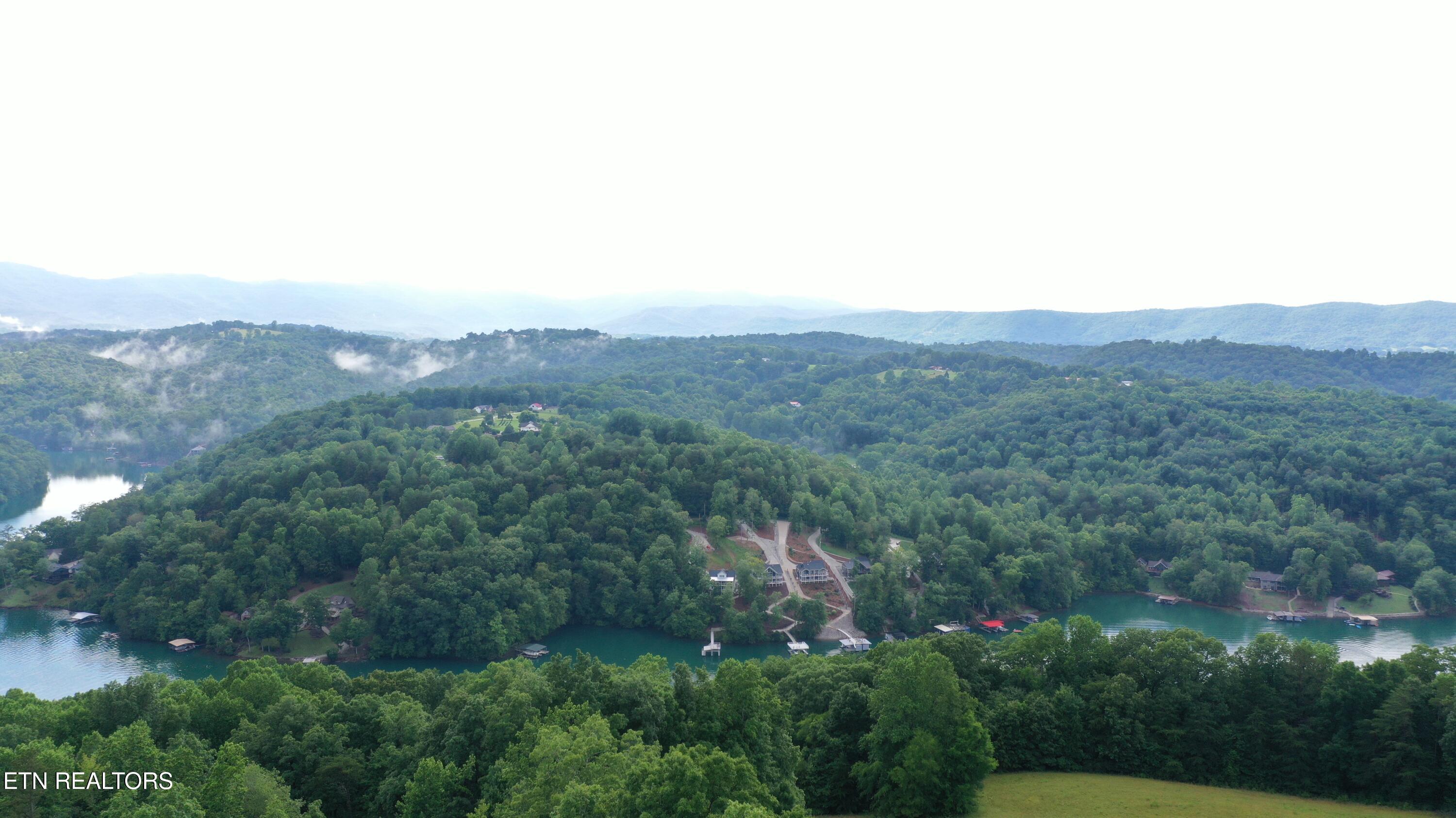 1514 Chestnut Stump Road Lafollette TN 37766