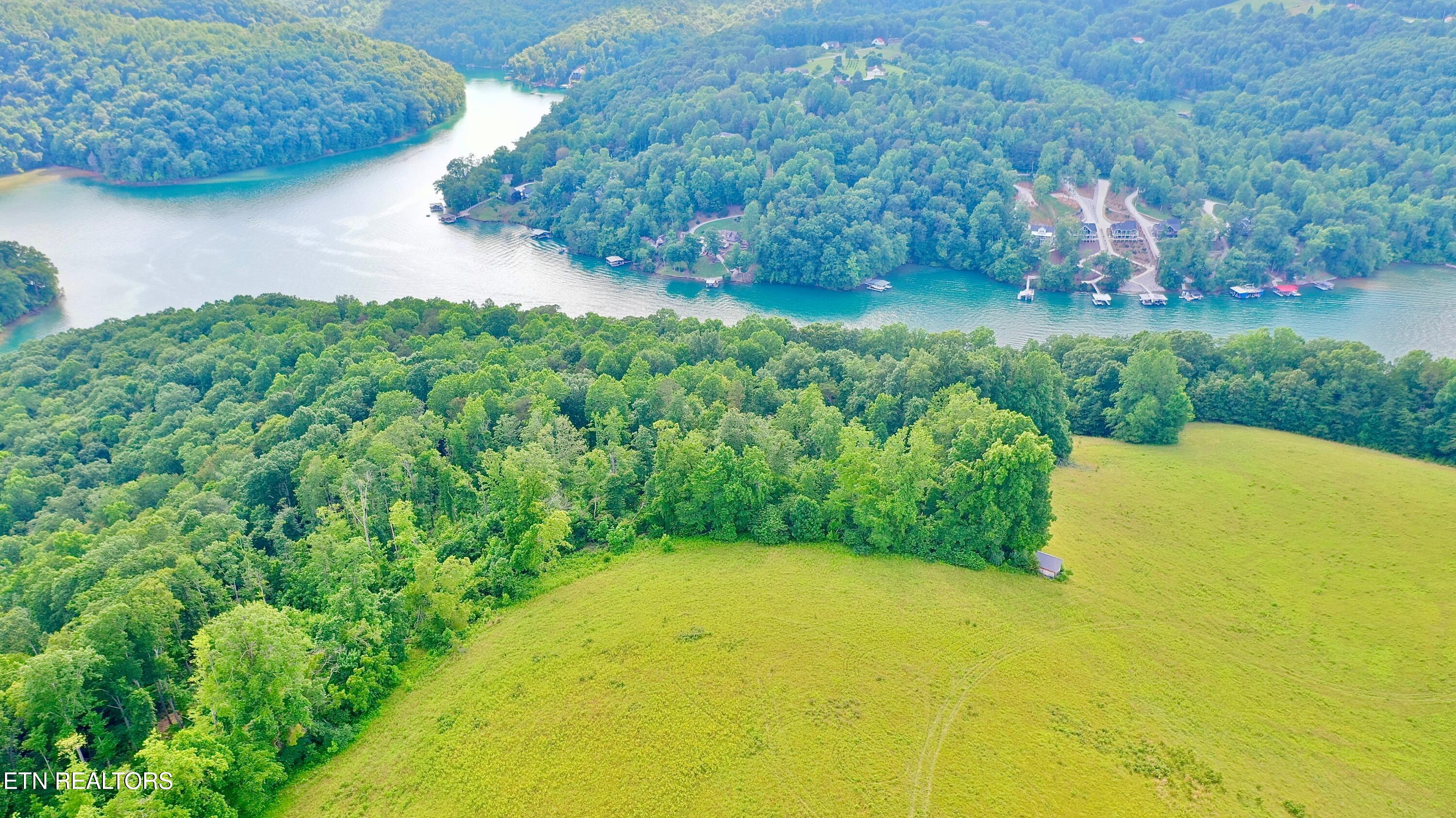 1514 Chestnut Stump Road Lafollette TN 37766