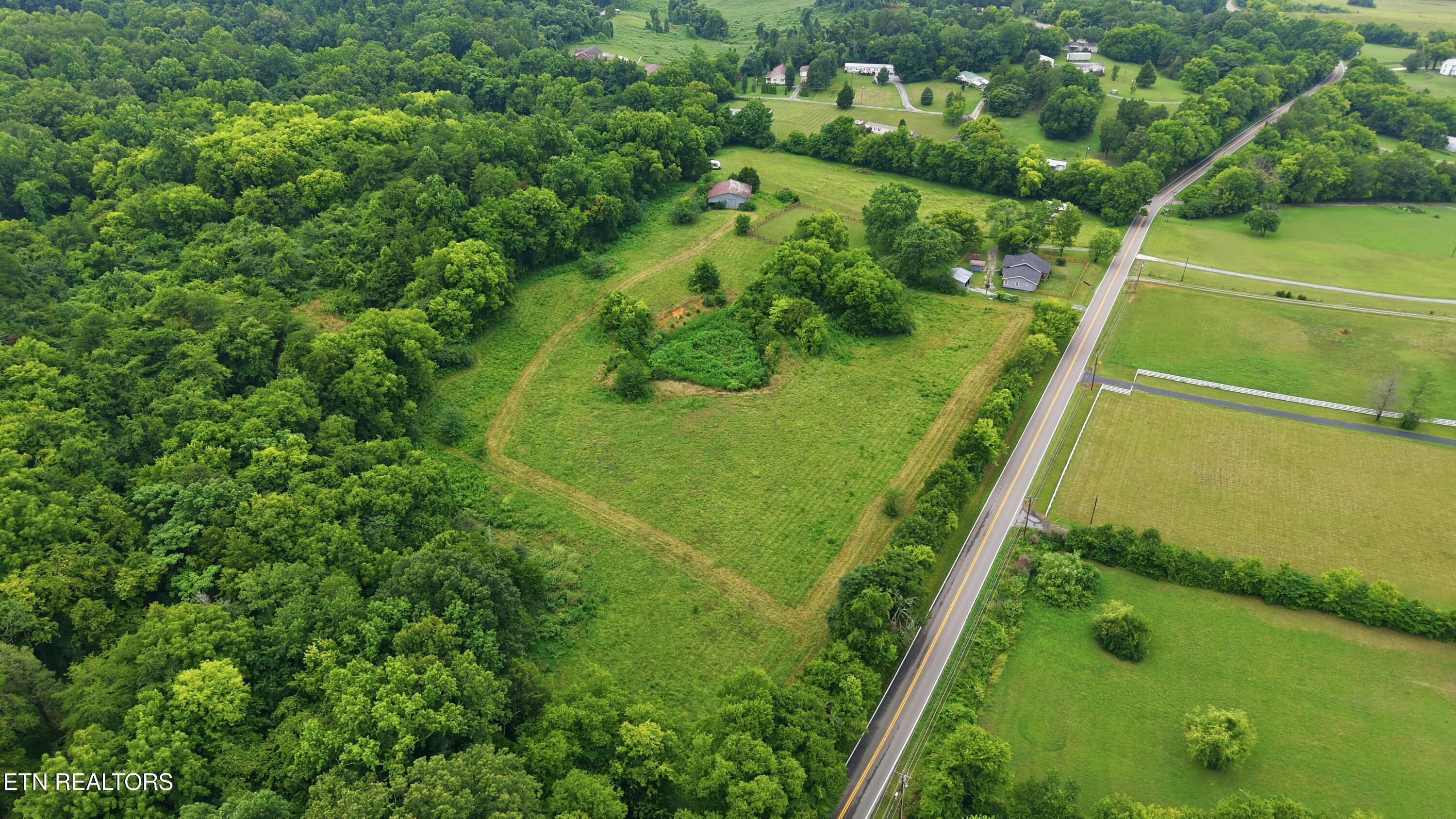 4531 Miser Station Road Friendsville TN 37737
